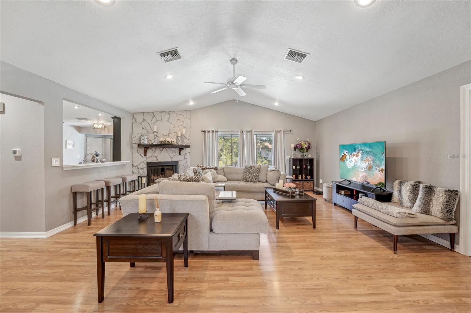 395 FOREST PARK RD, OLDSMAR, FL, 34677
