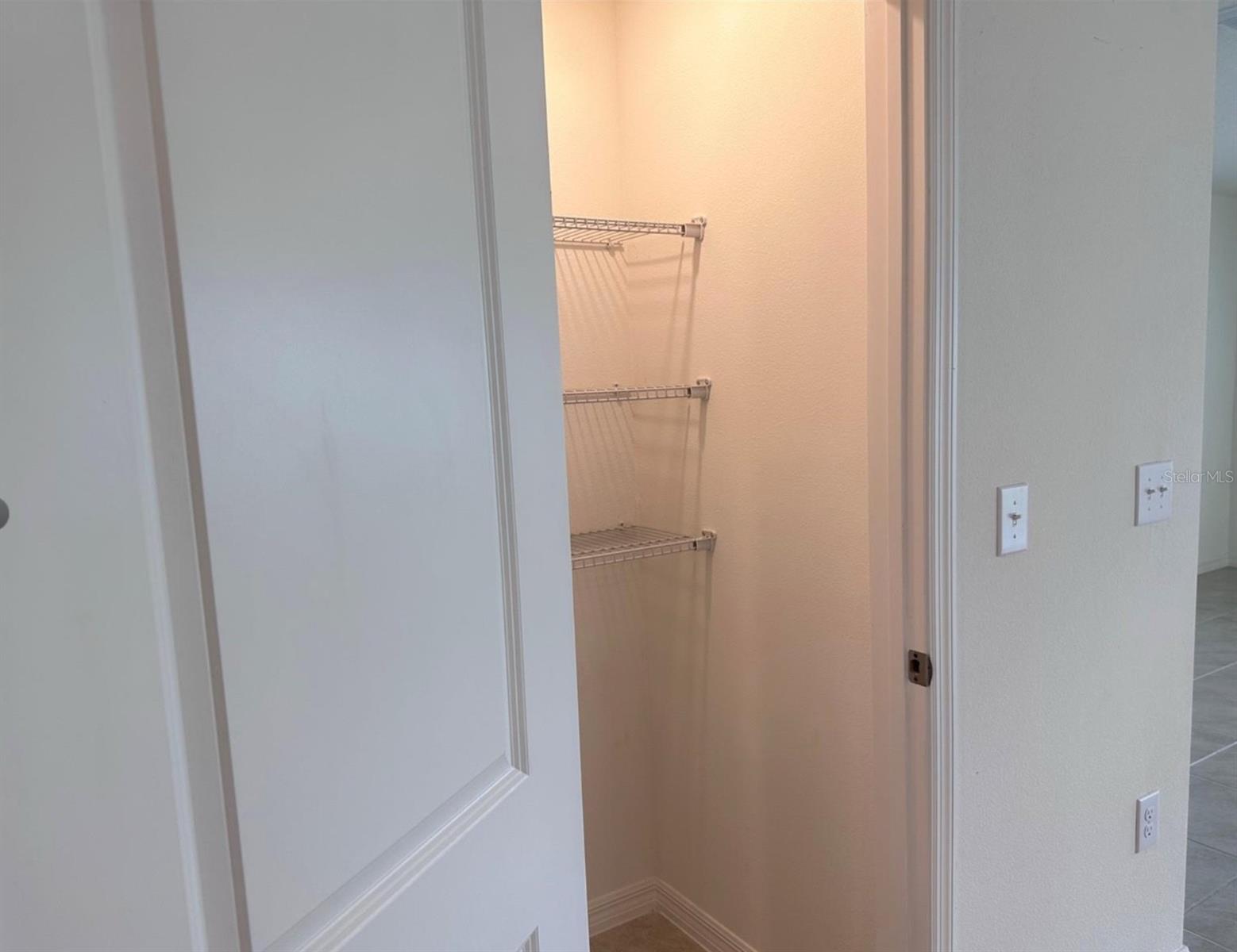 9022 HOOTON WAY, DAVENPORT, FL, 33896