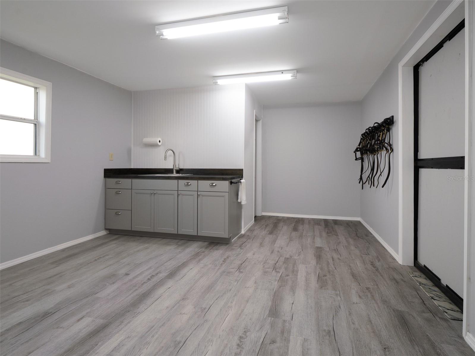 OM695661 Property Photo