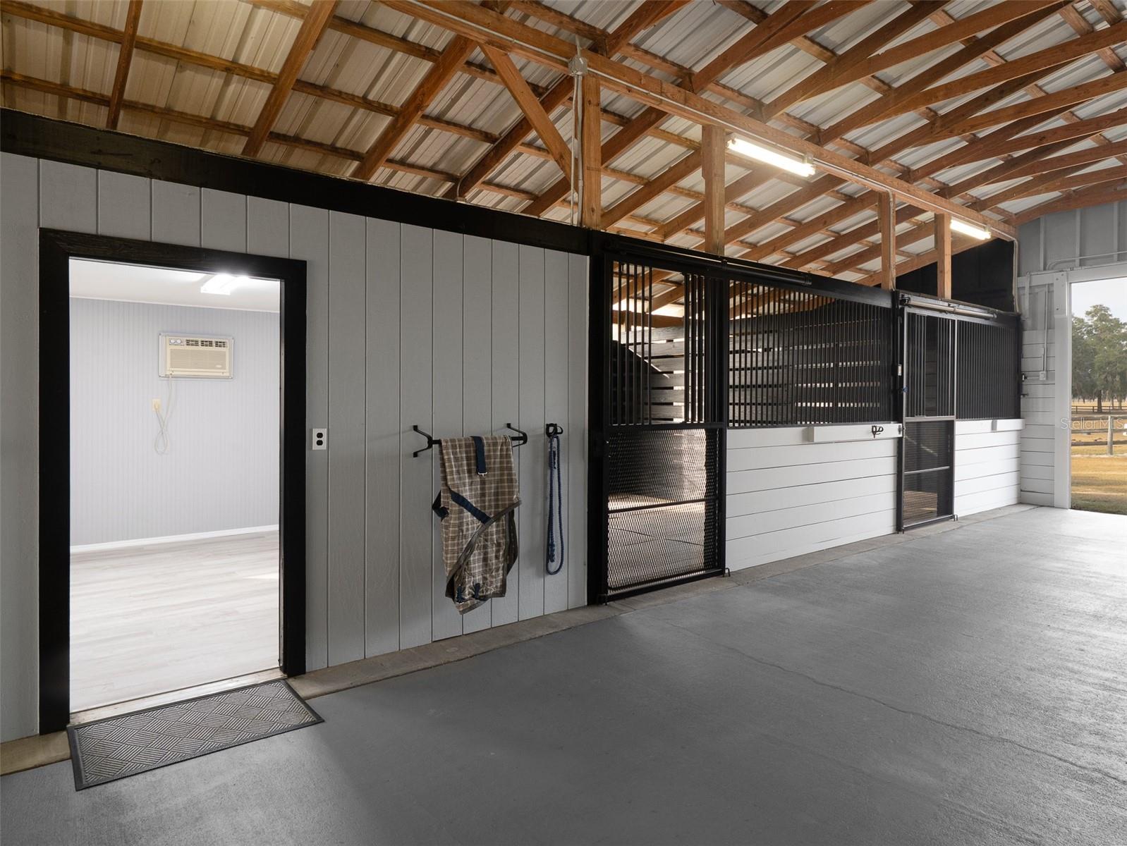 OM695661 Property Photo