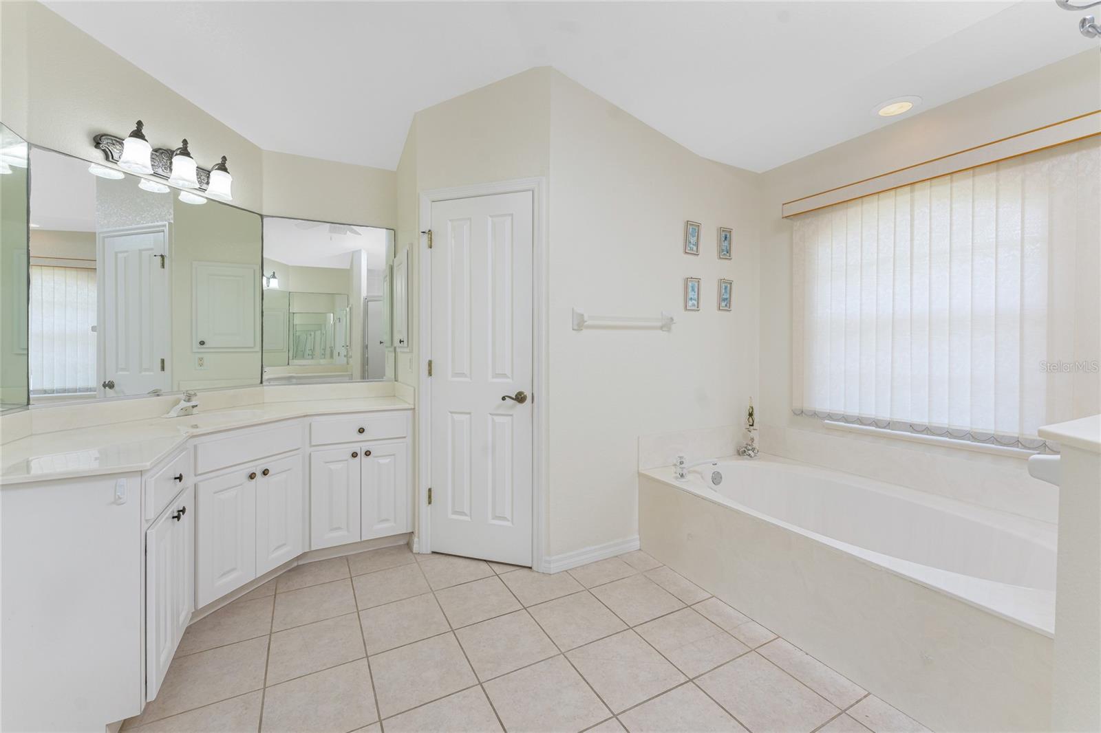 48 PAR VIEW CT, ROTONDA WEST, FL, 33947