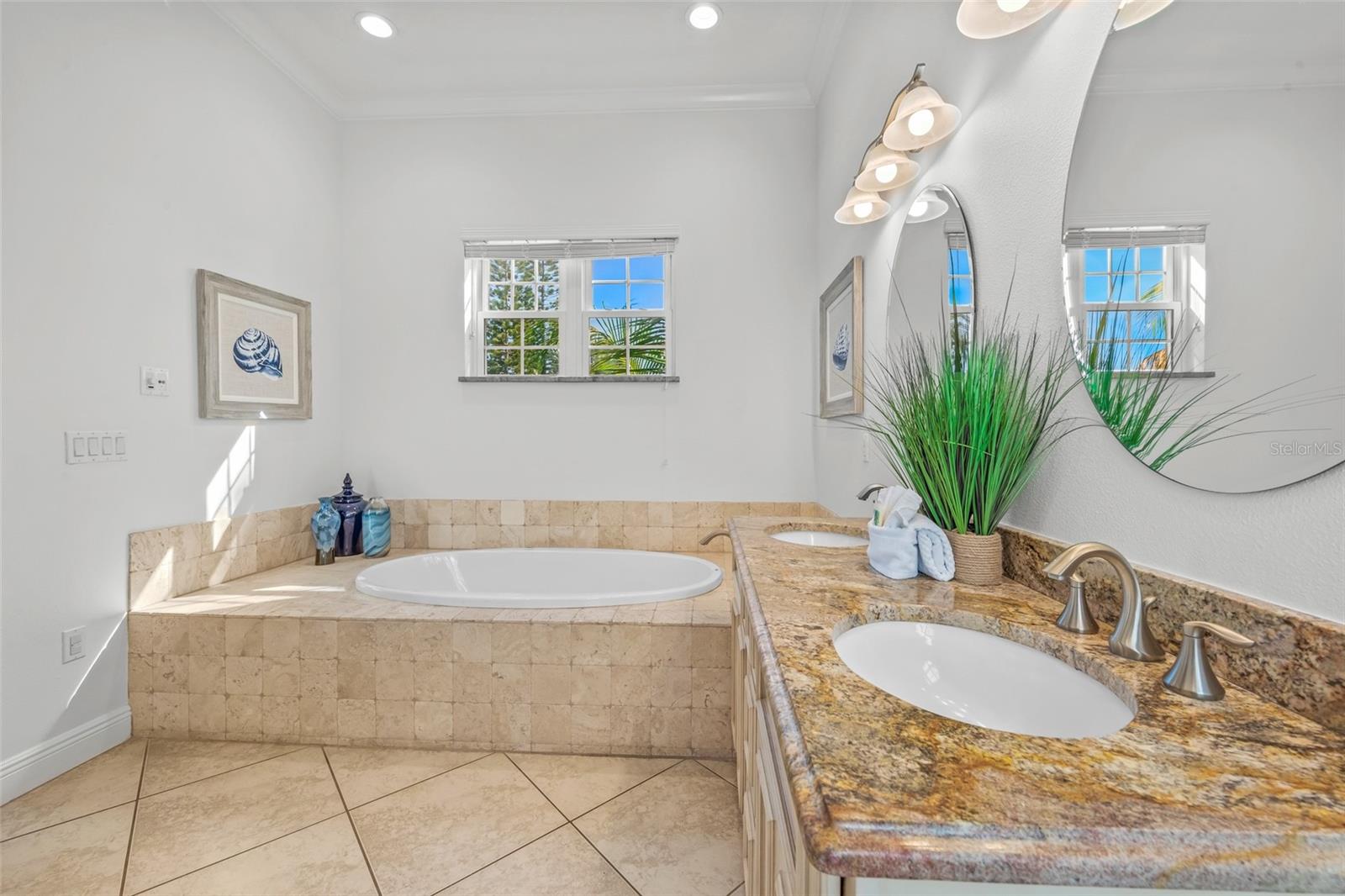 304 65TH ST, HOLMES BEACH, FL, 34217