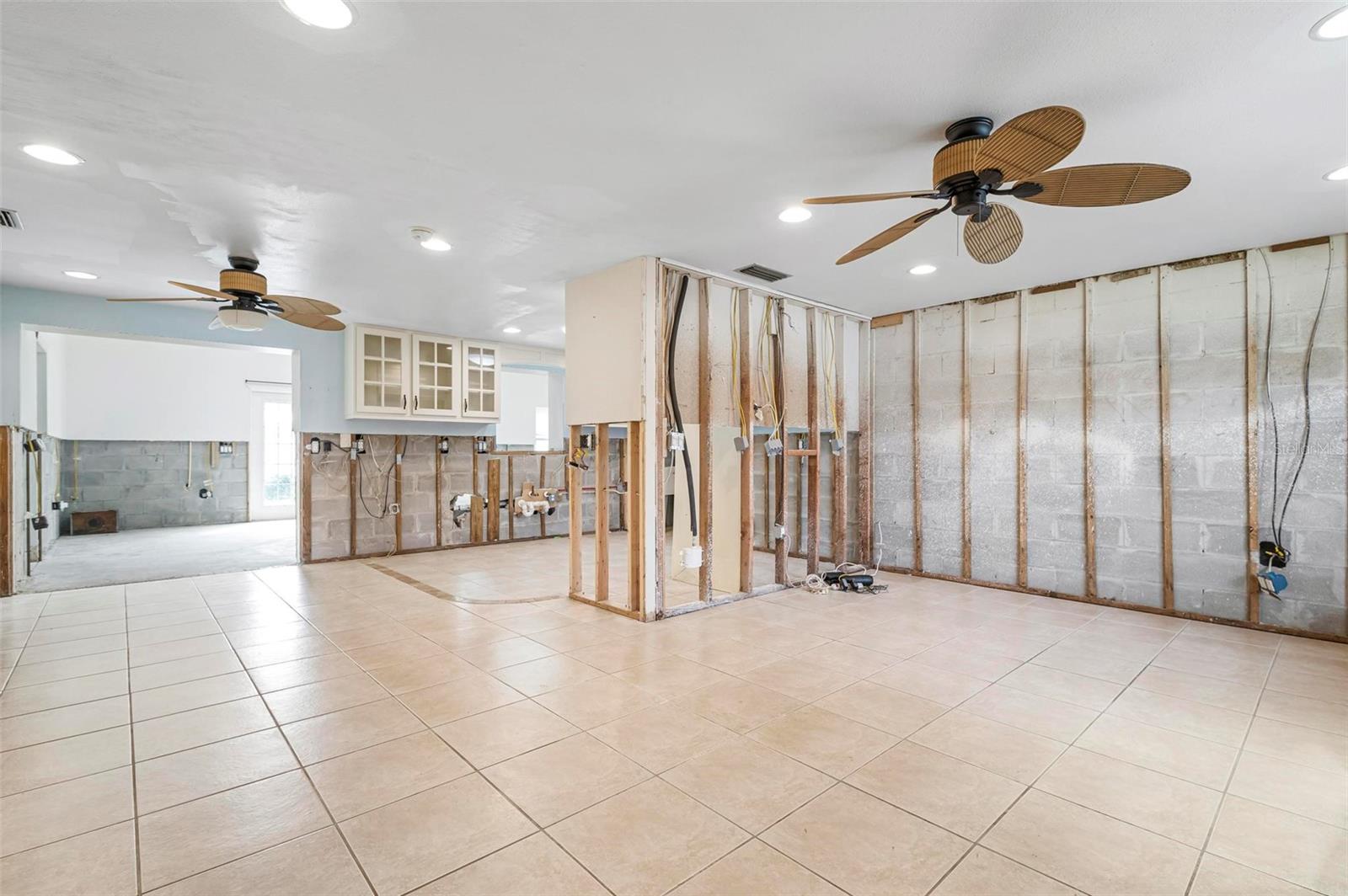 201 84TH ST, HOLMES BEACH, FL, 34217