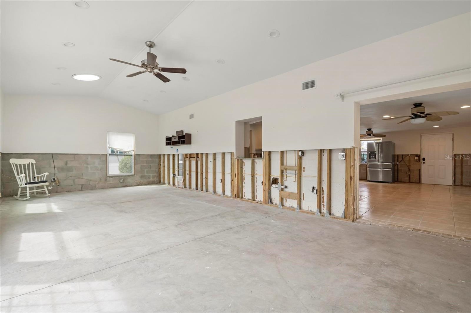 201 84TH ST, HOLMES BEACH, FL, 34217