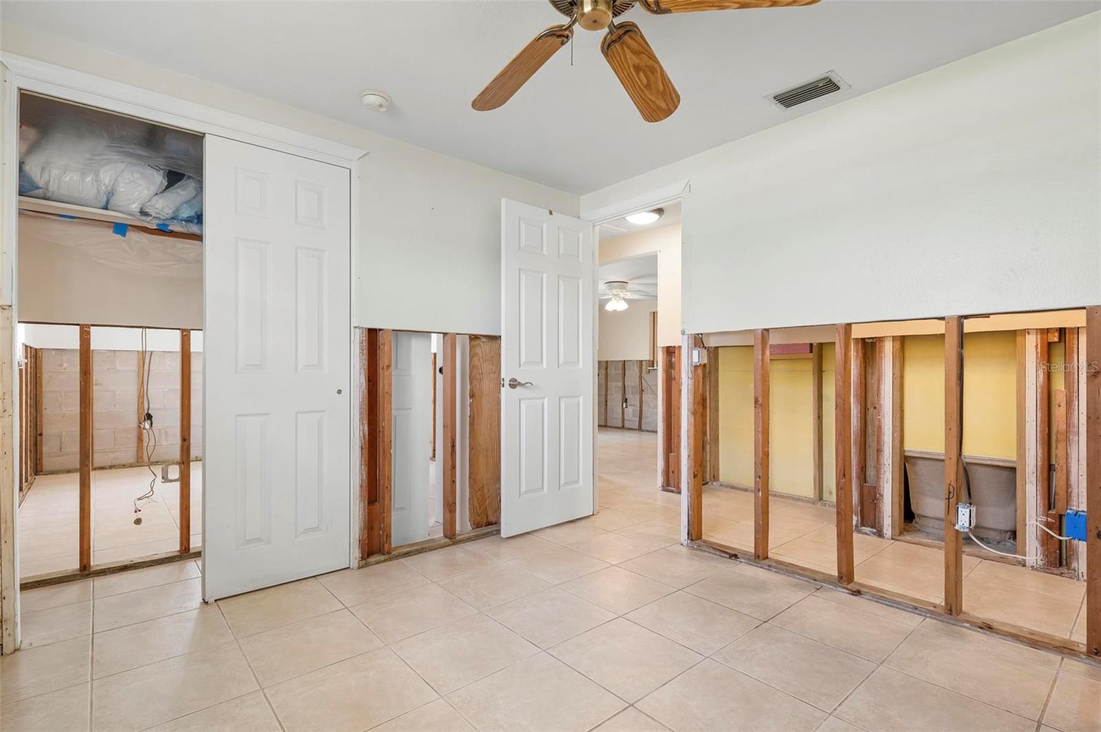 201 84TH ST, HOLMES BEACH, FL, 34217