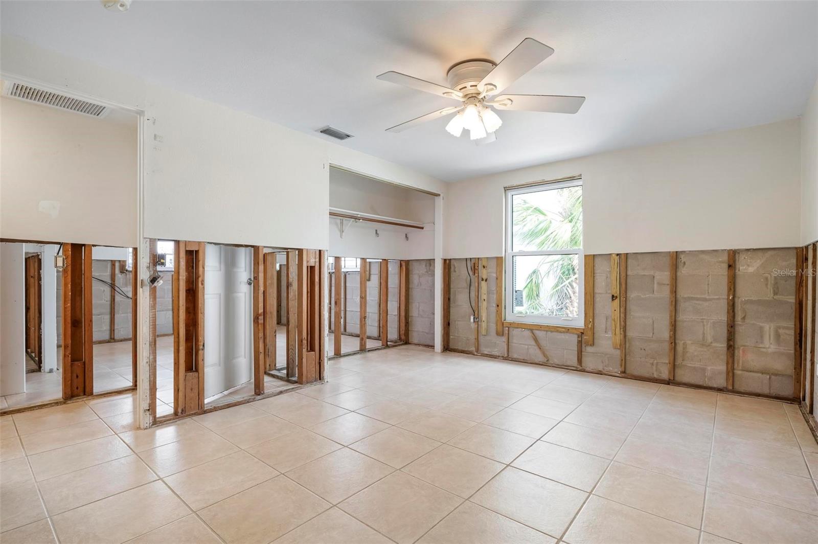 201 84TH ST, HOLMES BEACH, FL, 34217