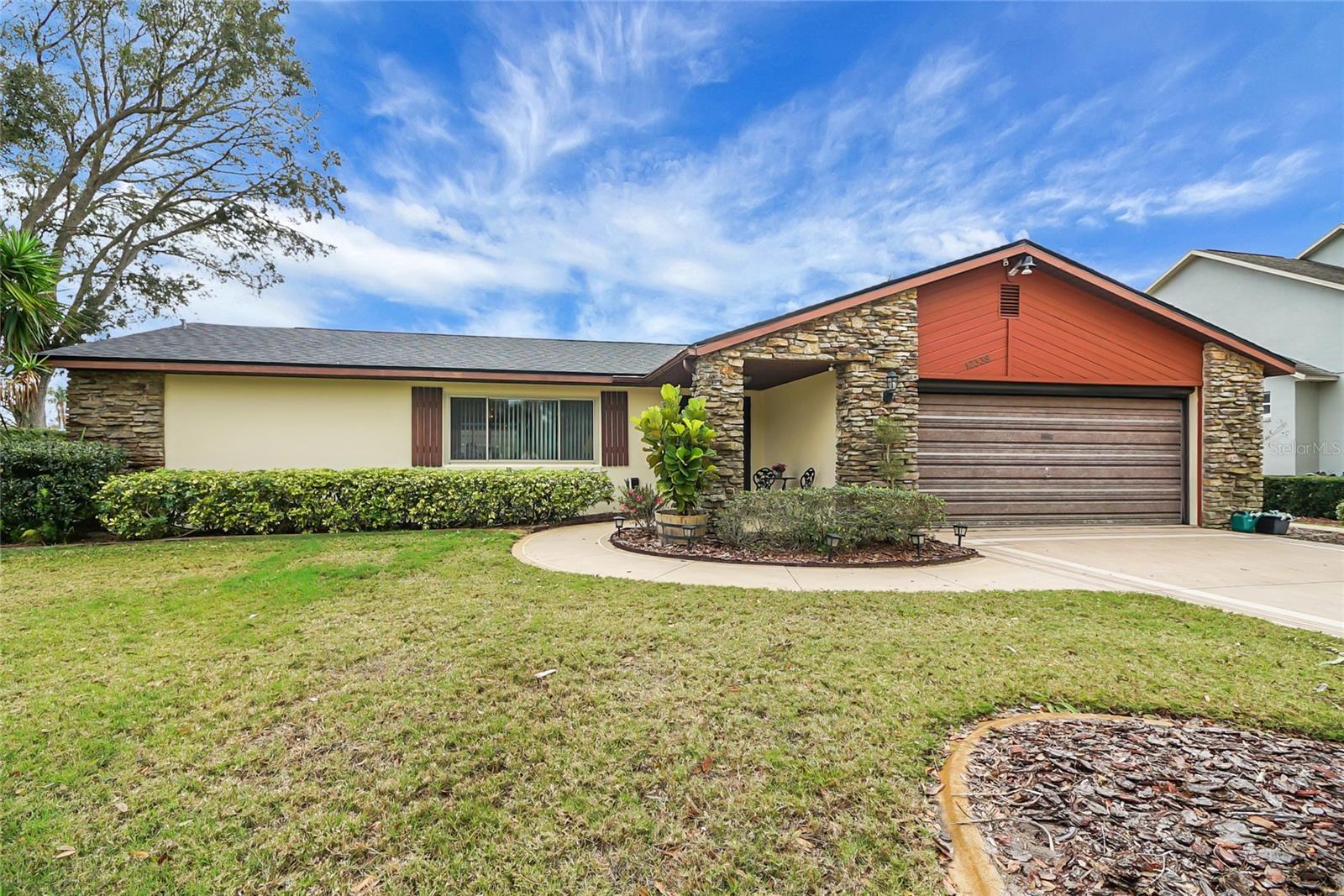 12338 S PUTNEY CT, LEESBURG, FL, 34788