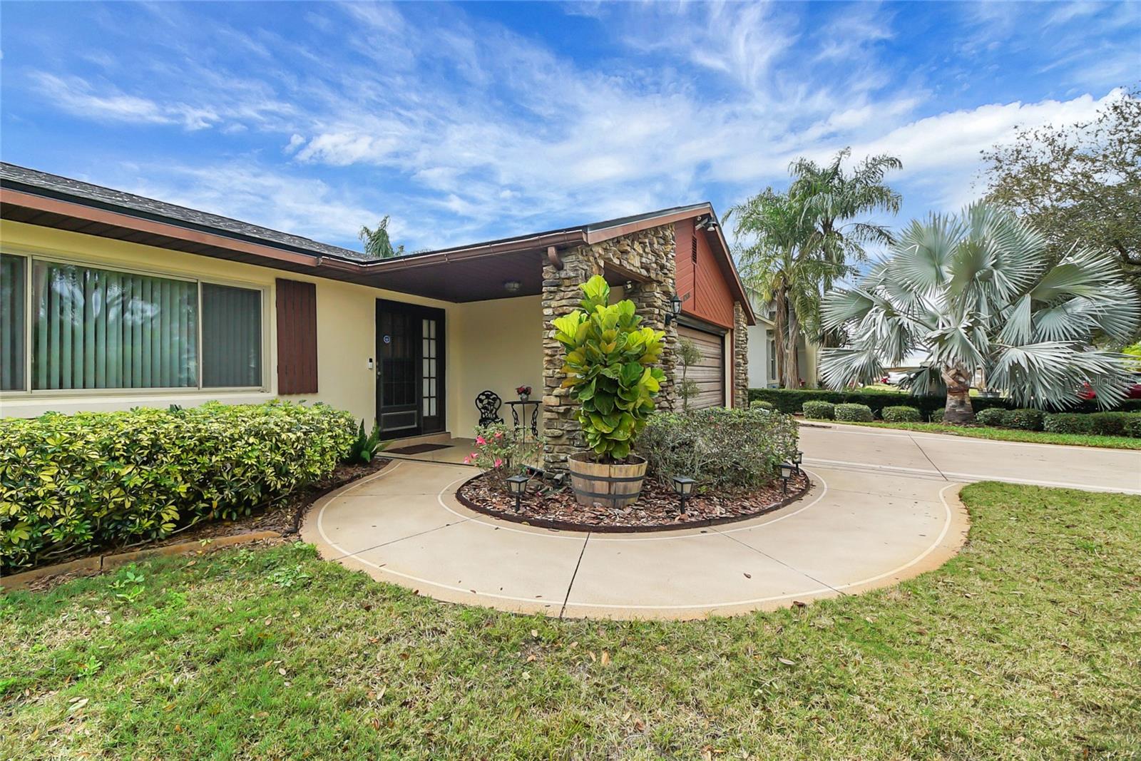 12338 S PUTNEY CT, LEESBURG, FL, 34788