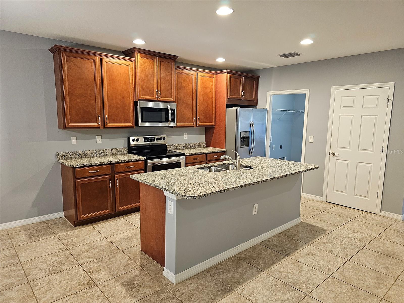 4266 DUTCHESS PARK RD, FORT MYERS, FL, 33916