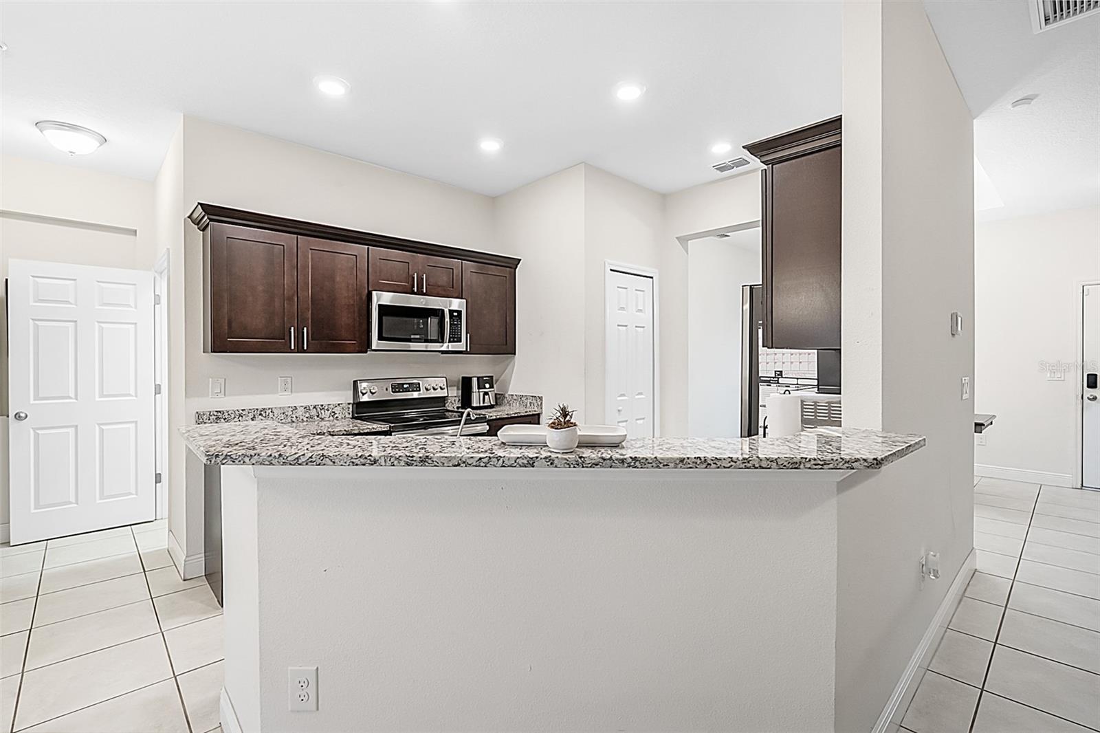 215 ELM CT, KISSIMMEE, FL, 34759