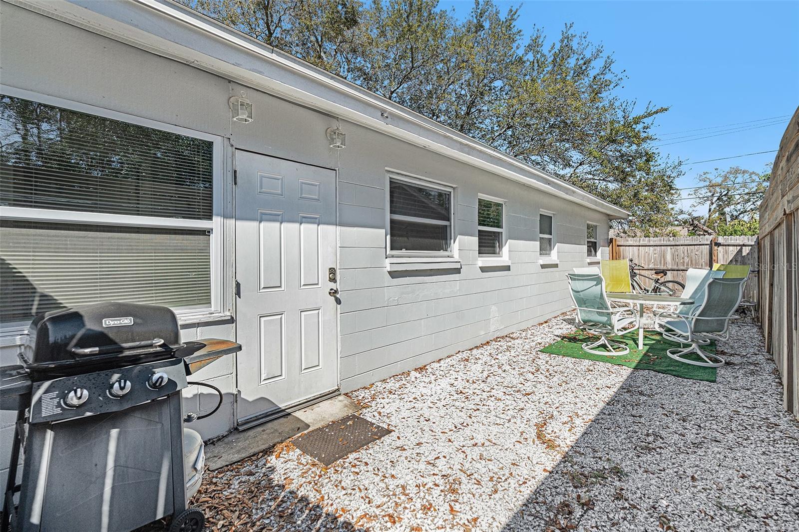 270 4TH ST NW #A&B, LARGO, FL, 33770