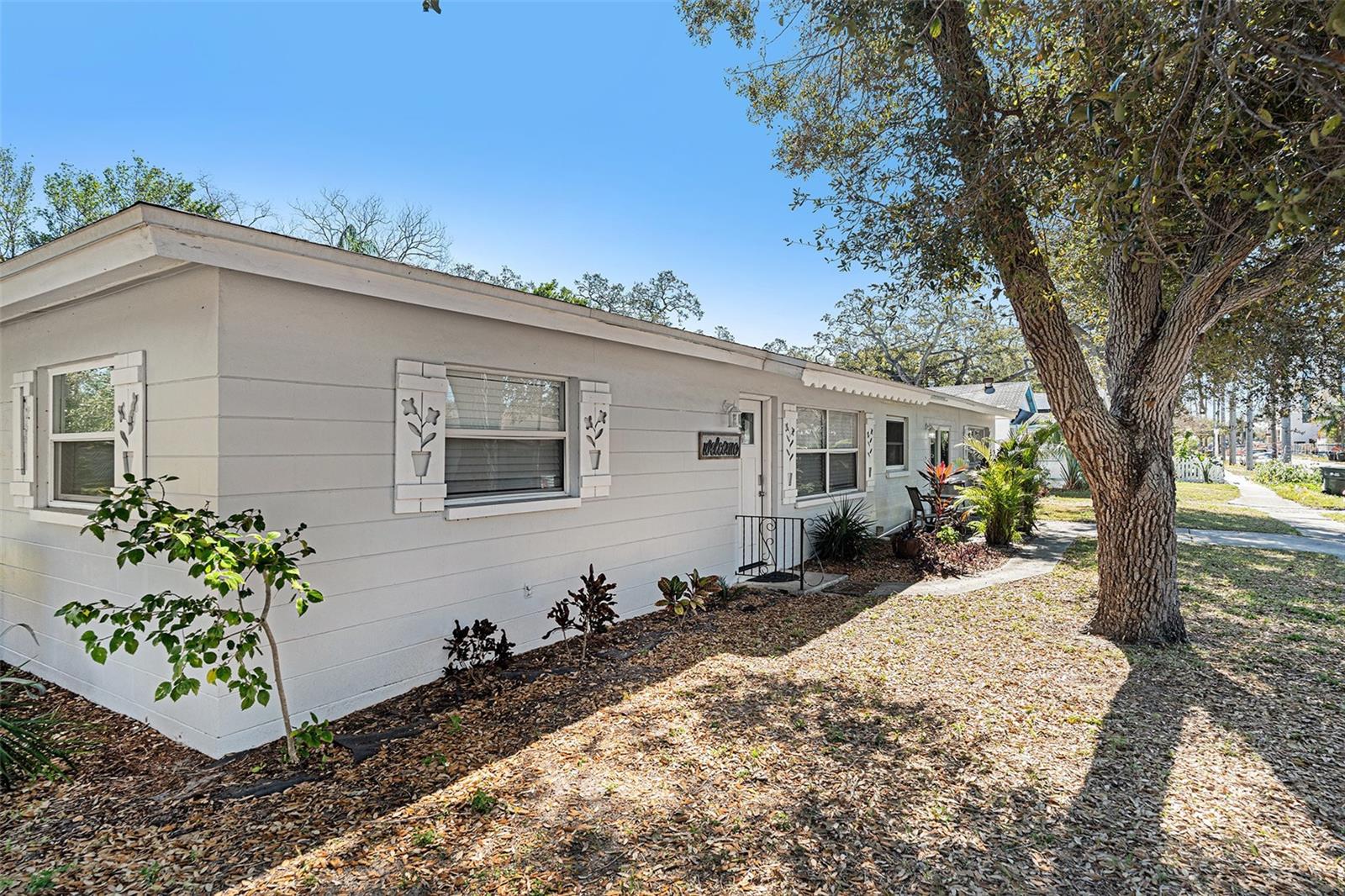 270 4TH ST NW #A&B, LARGO, FL, 33770