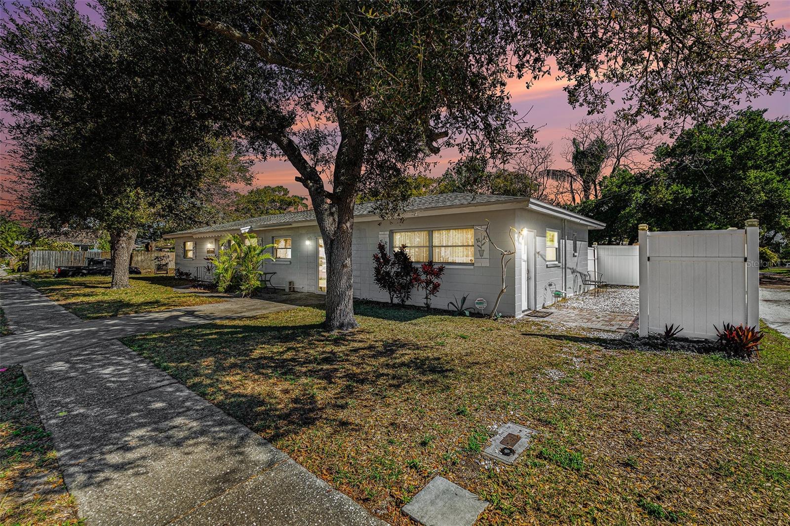 270 4TH ST NW #A&B, LARGO, FL, 33770