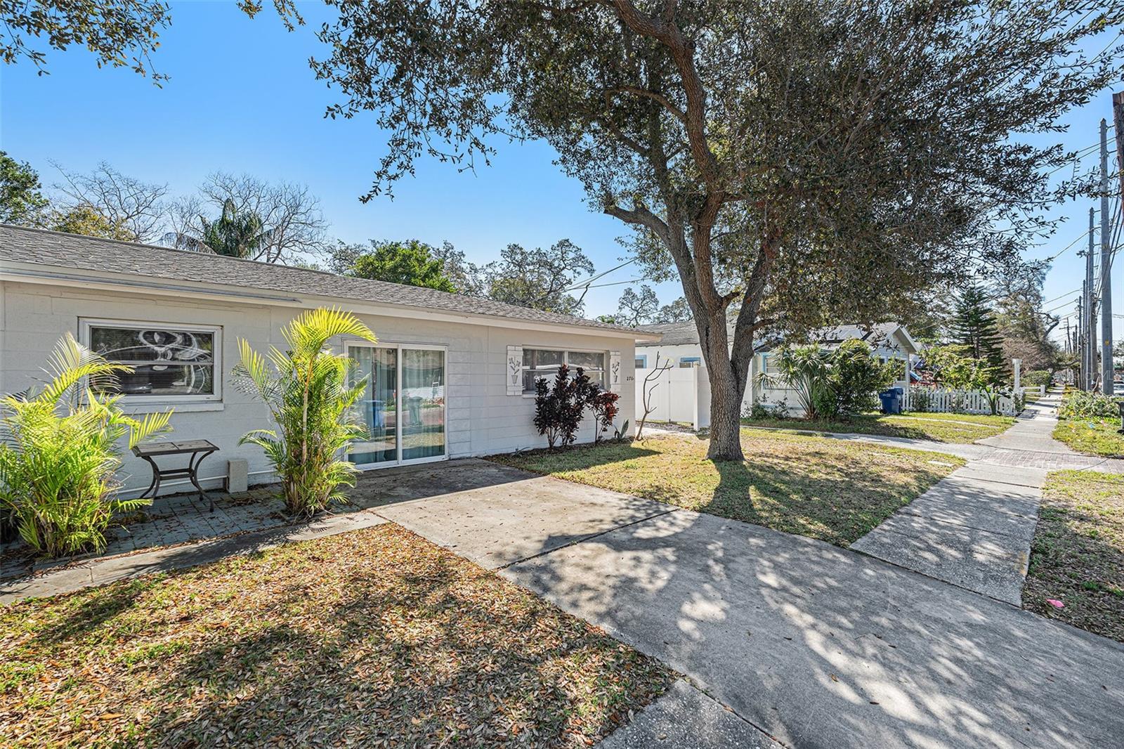 270 4TH ST NW #A&B, LARGO, FL, 33770