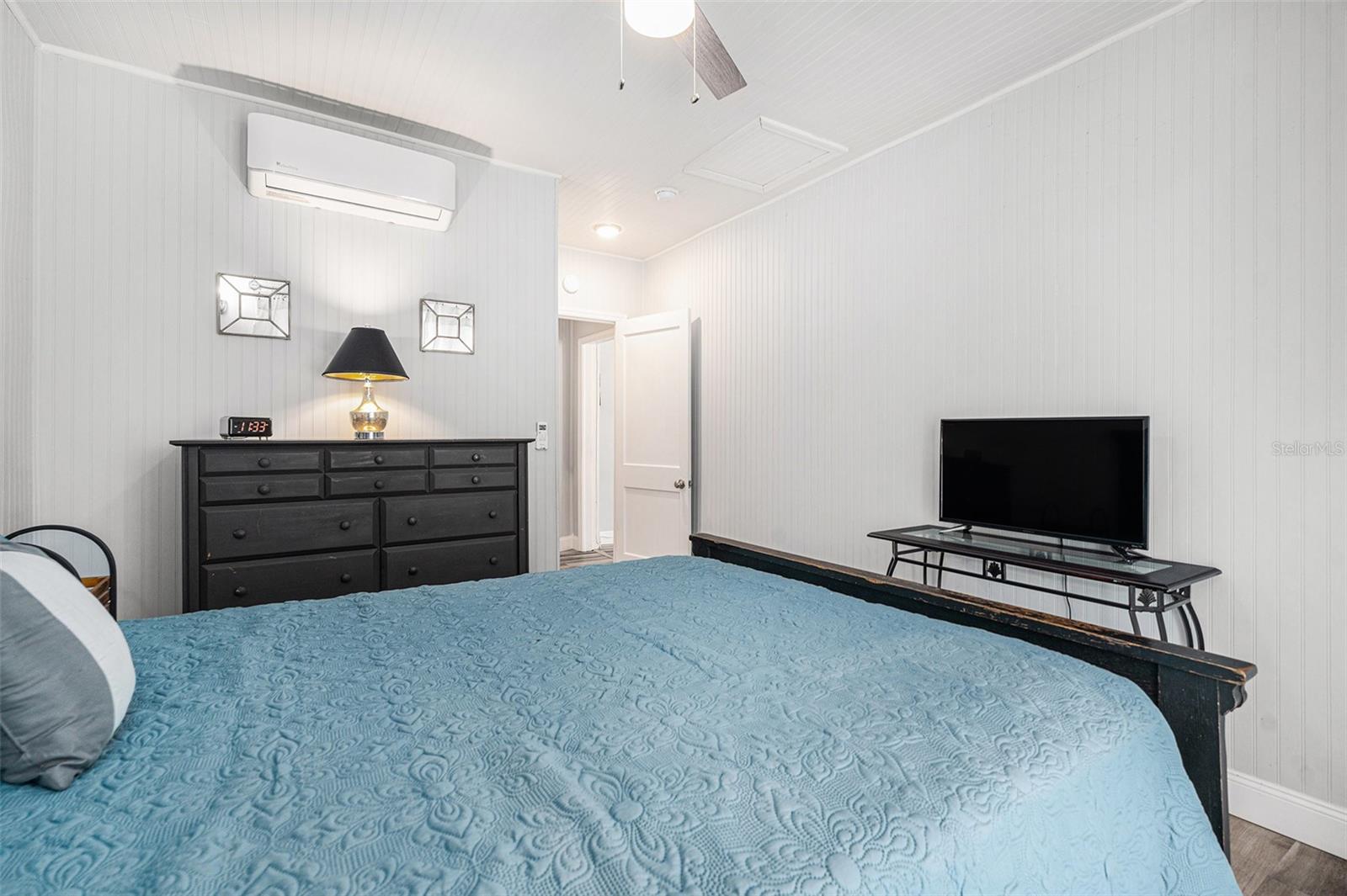 270 4TH ST NW #A&B, LARGO, FL, 33770