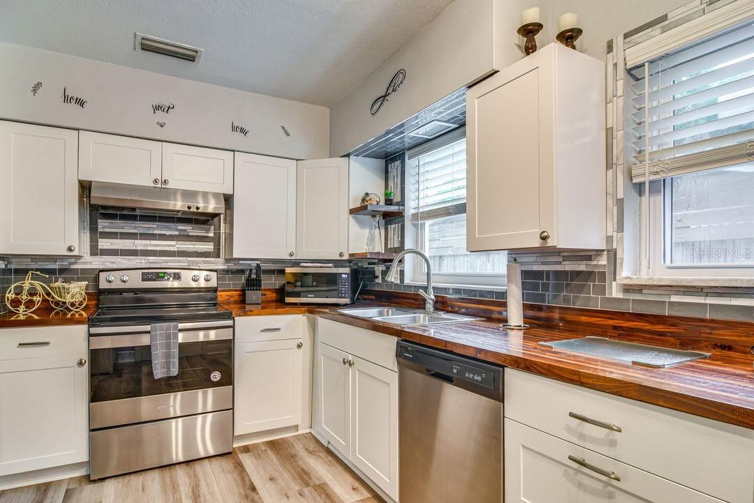 270 4TH ST NW #A&B, LARGO, FL, 33770