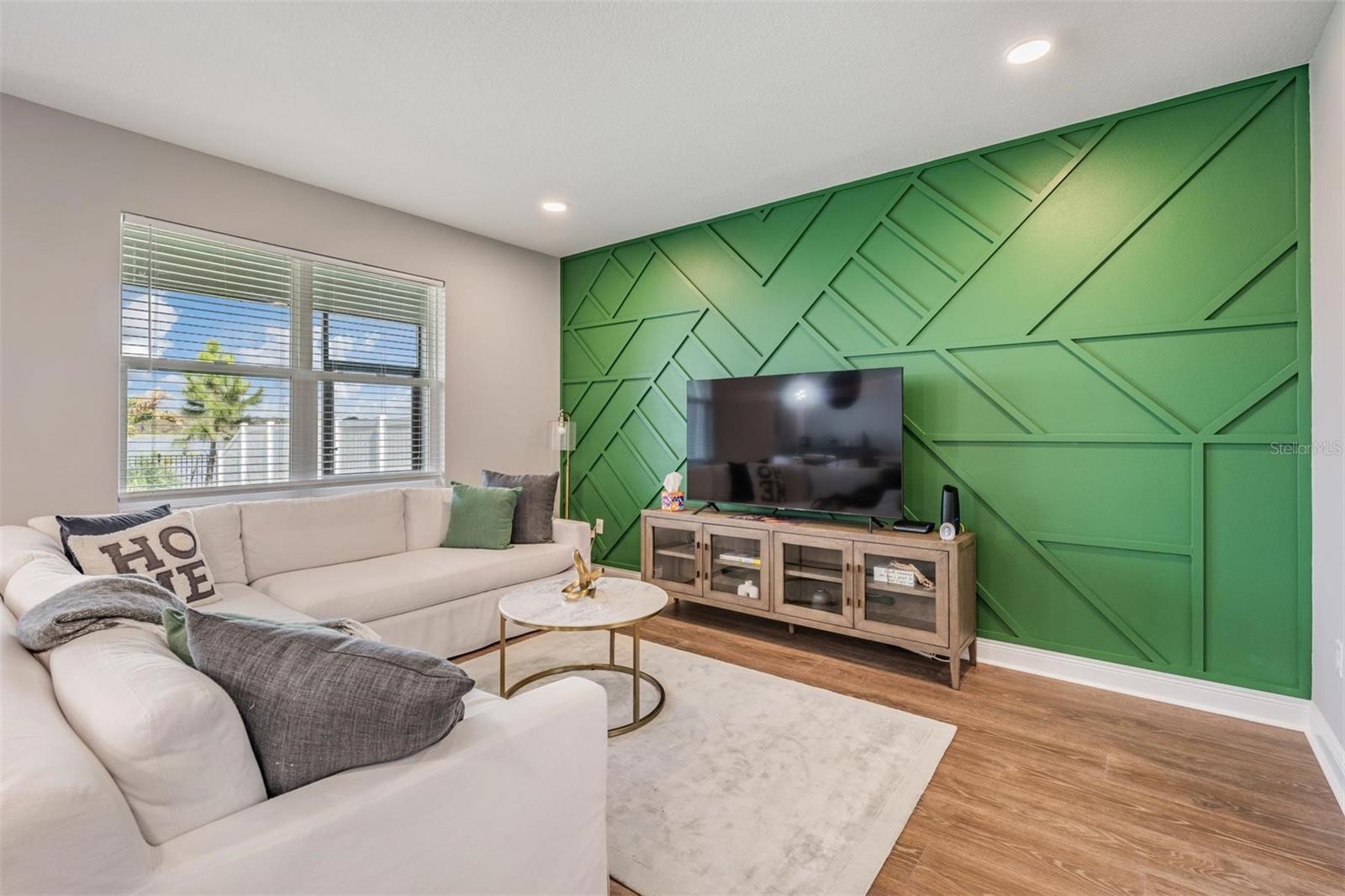 31803 ASBURY AVE, WESLEY CHAPEL, FL, 33545