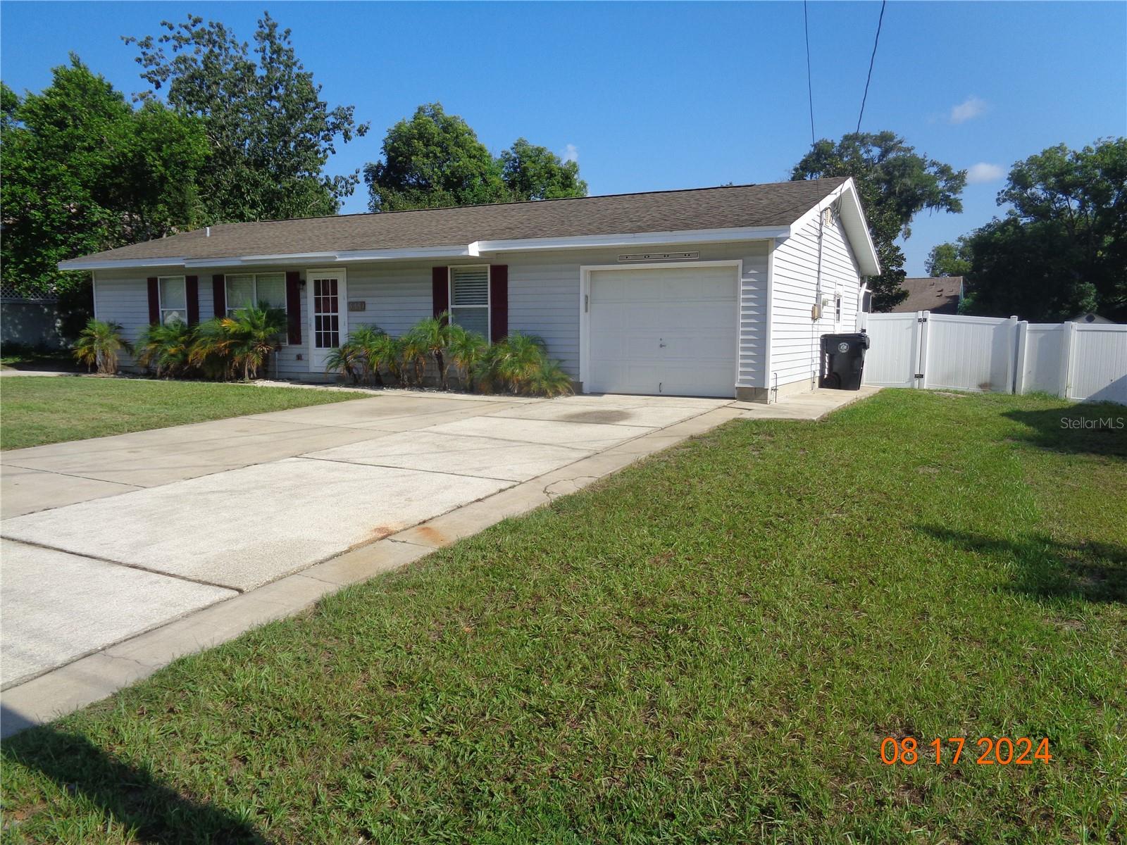 519 PATLIN AVE, ORANGE CITY, FL, 32763