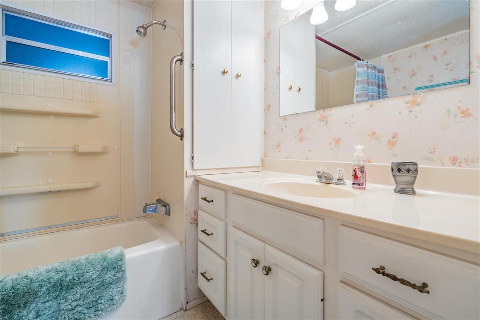 37042 LOIS AVE, ZEPHYRHILLS, FL, 33542