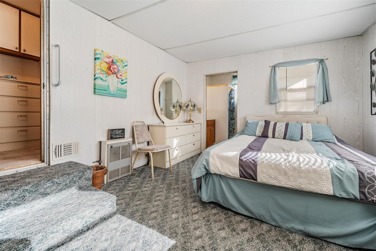 37042 LOIS AVE, ZEPHYRHILLS, FL, 33542