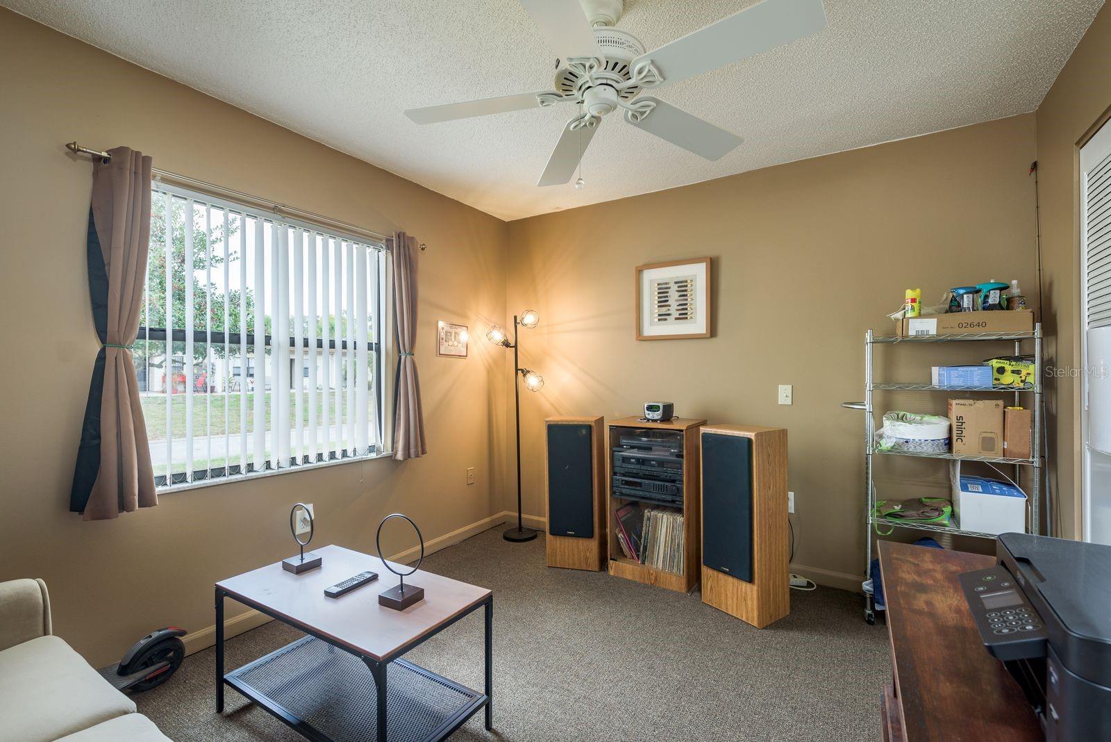 TB8353399 Property Photo