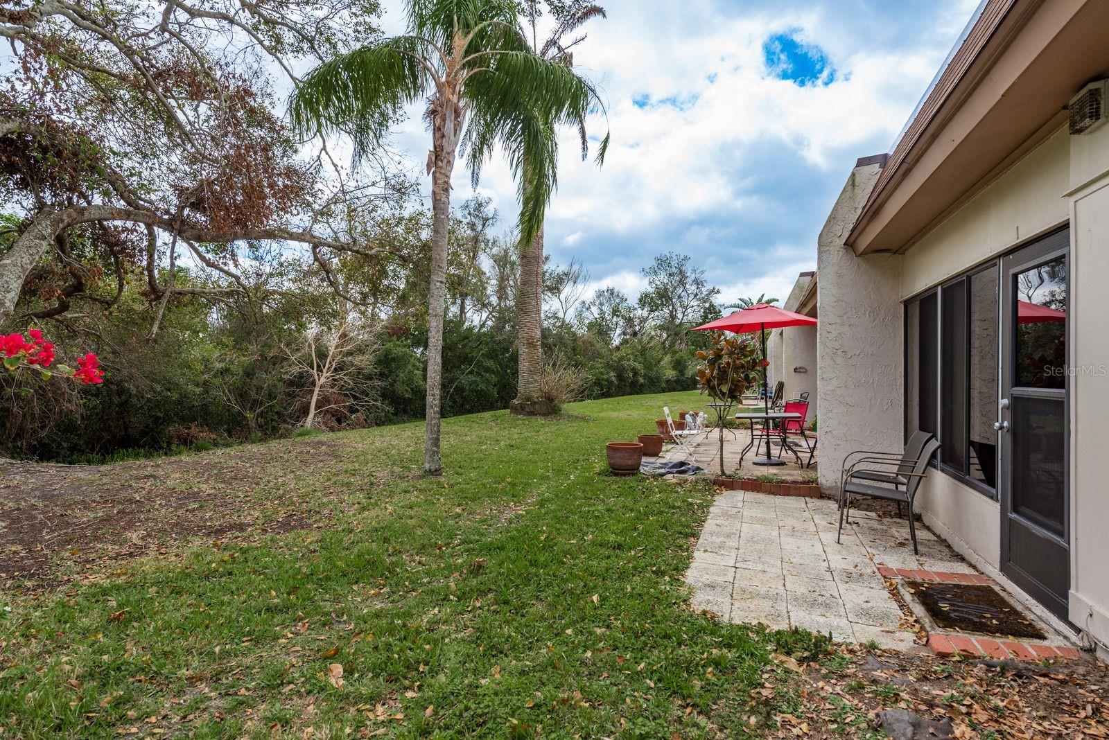 TB8353399 Property Photo