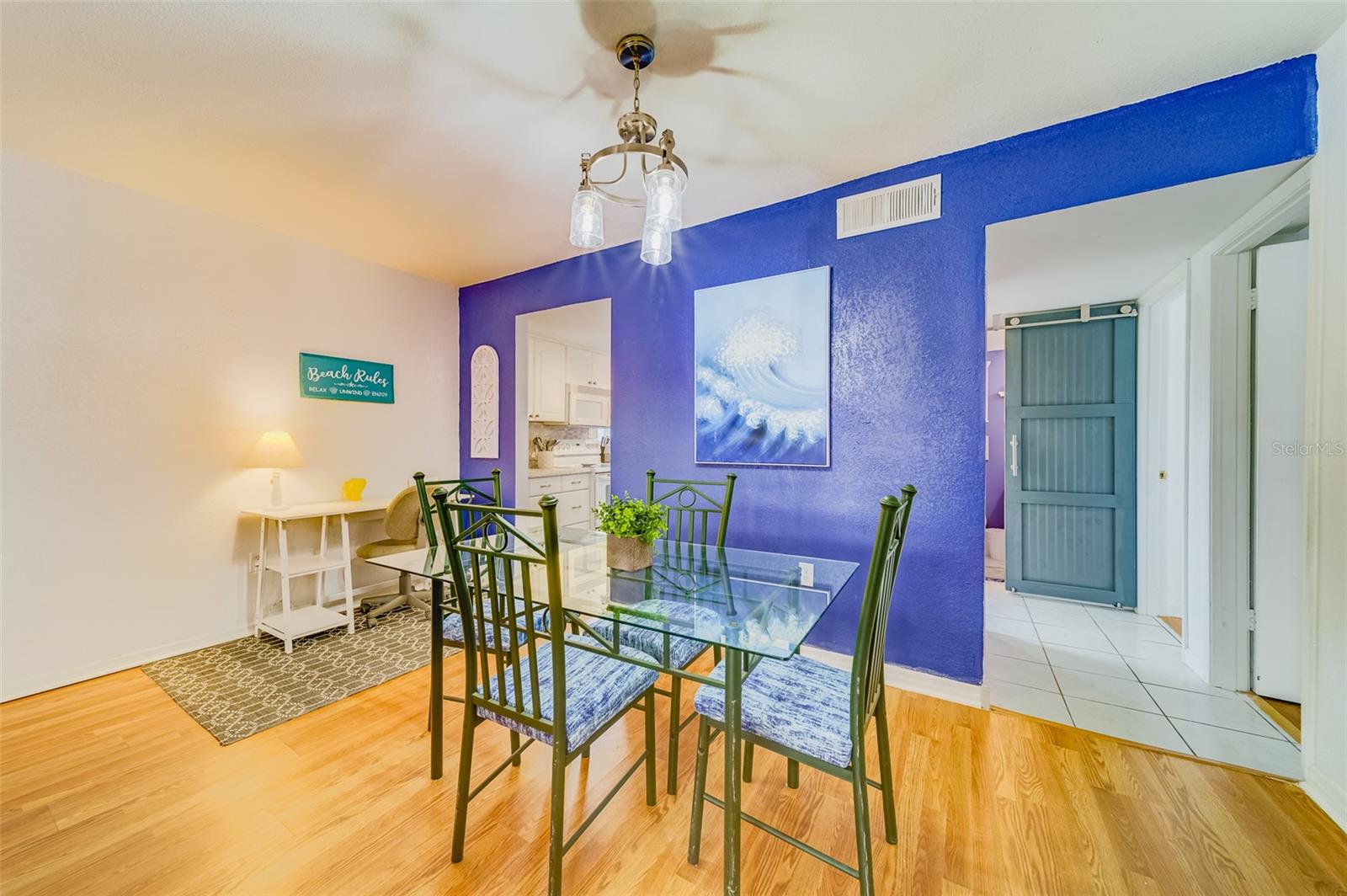 7701 STARKEY RD #208, SEMINOLE, FL, 33777