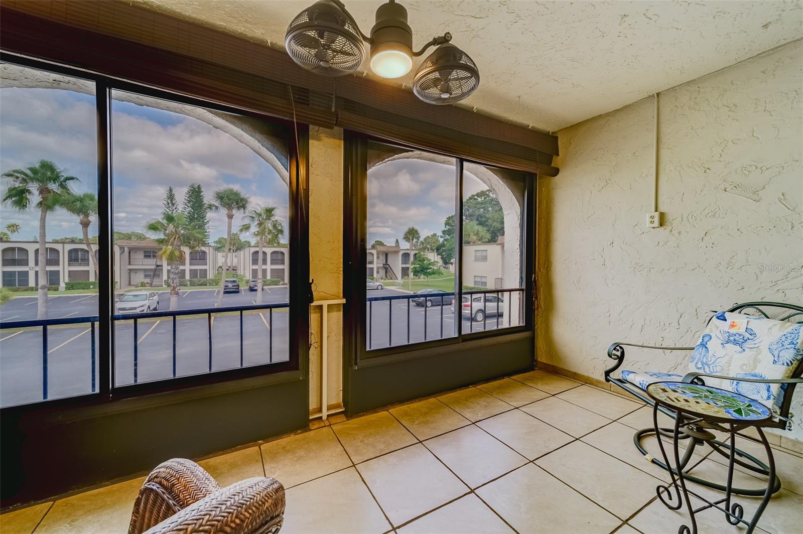 7701 STARKEY RD #208, SEMINOLE, FL, 33777