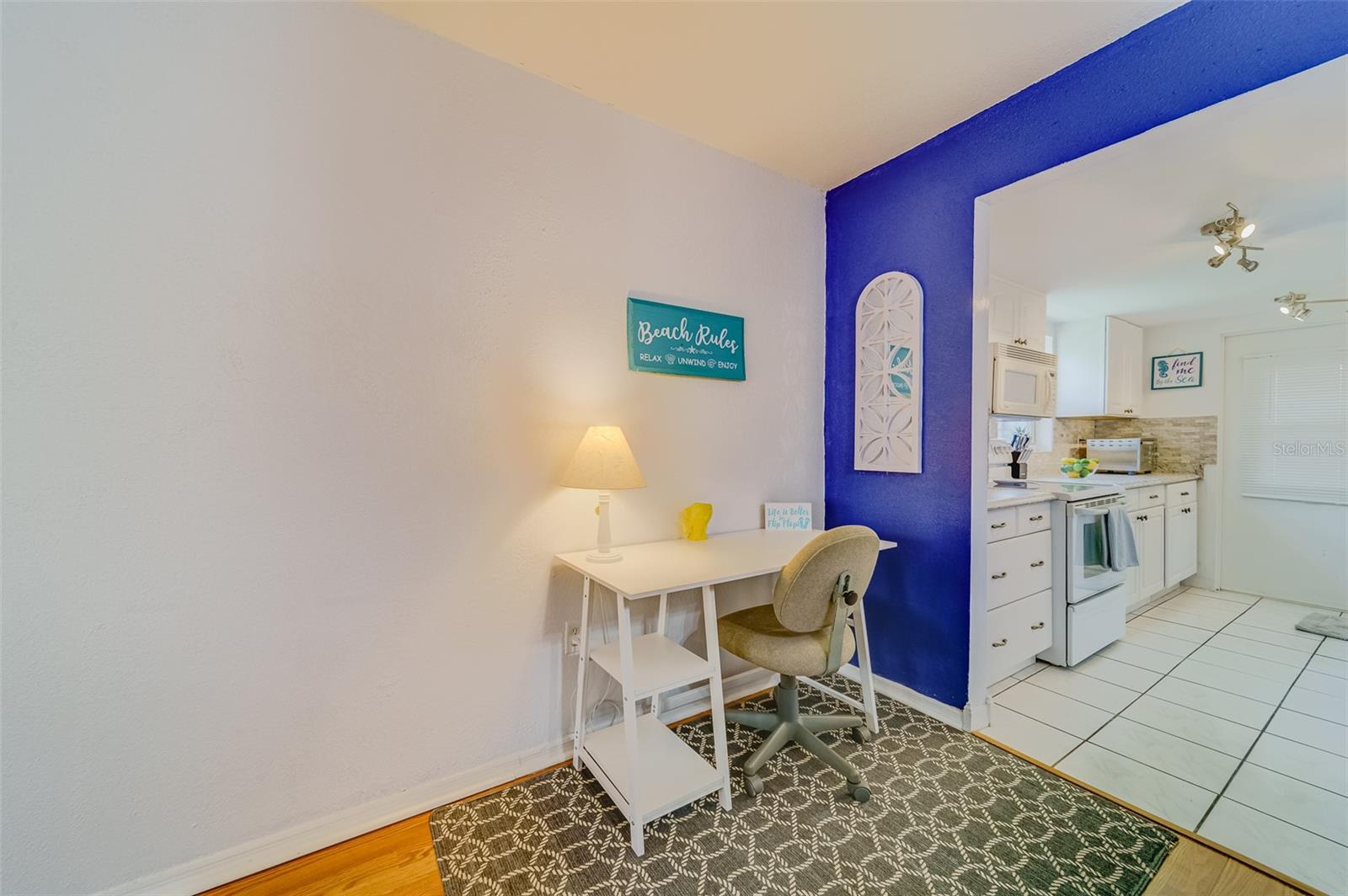 7701 STARKEY RD #208, SEMINOLE, FL, 33777