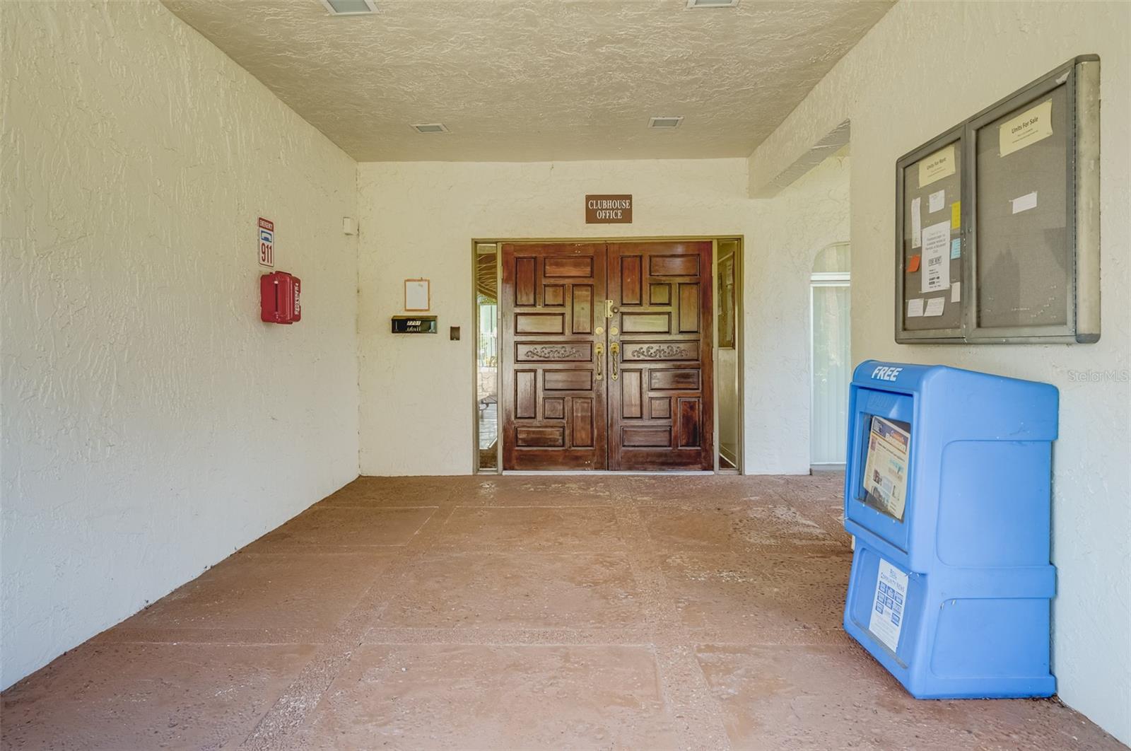 7701 STARKEY RD #208, SEMINOLE, FL, 33777