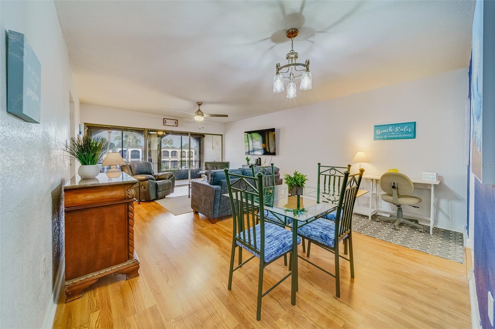 7701 STARKEY RD #208, SEMINOLE, FL, 33777