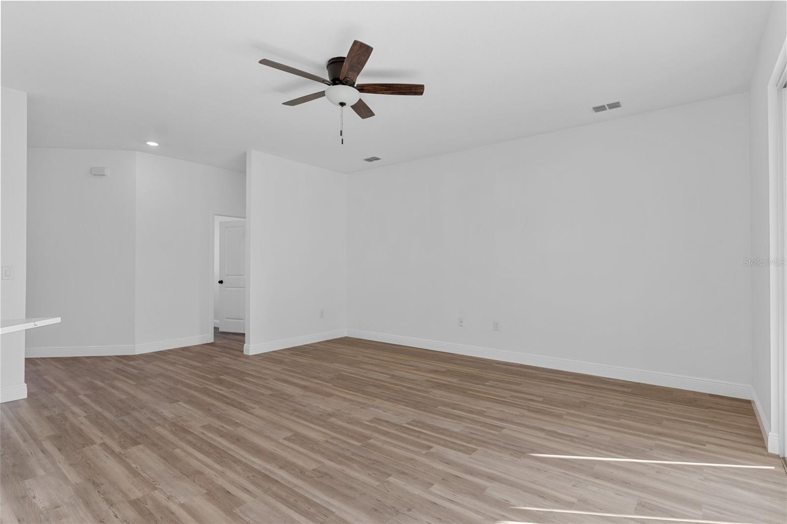 204 SANDRA AVE, BRANDON, FL, 33510