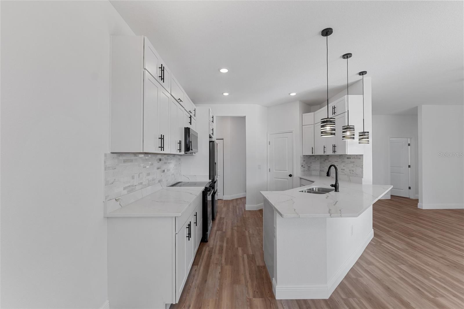 204 SANDRA AVE, BRANDON, FL, 33510