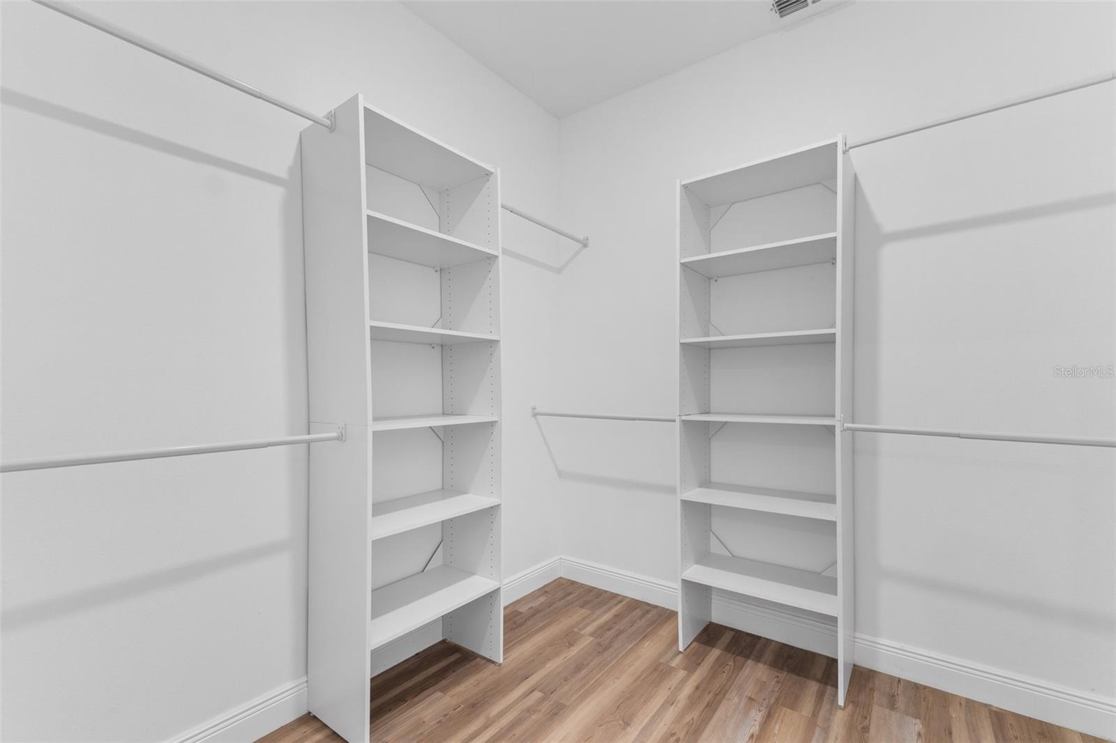 204 SANDRA AVE, BRANDON, FL, 33510