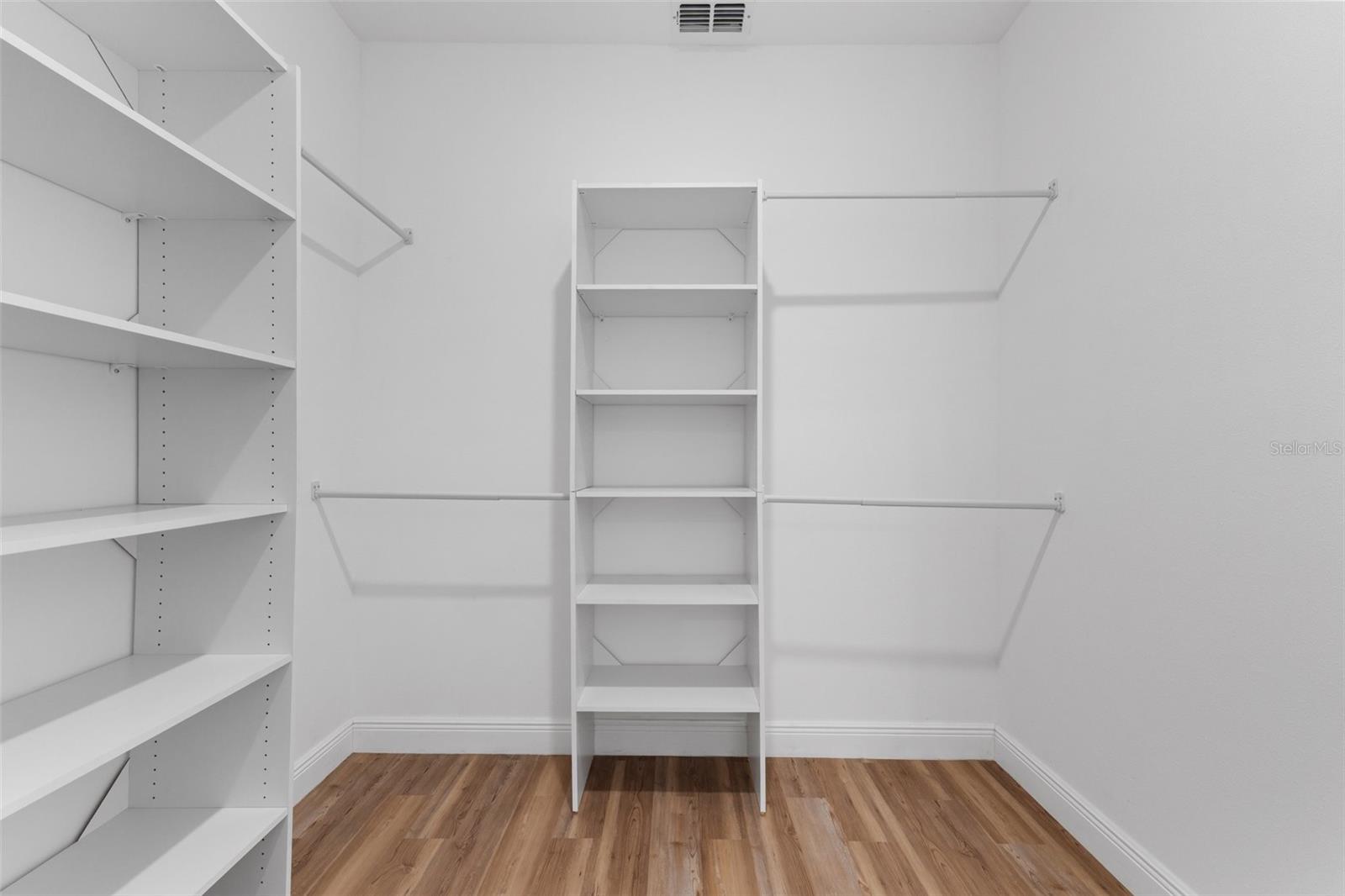 204 SANDRA AVE, BRANDON, FL, 33510