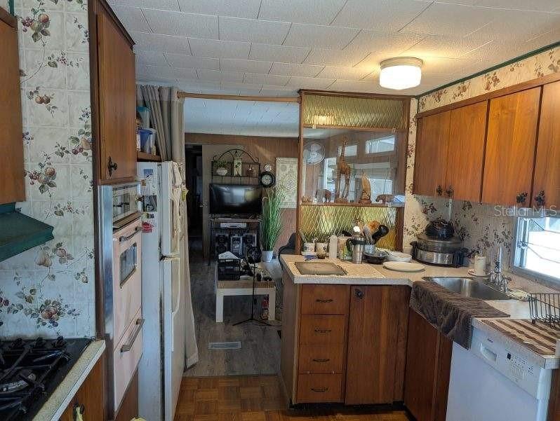 3030 SUN WAY, LAKELAND, FL, 33801