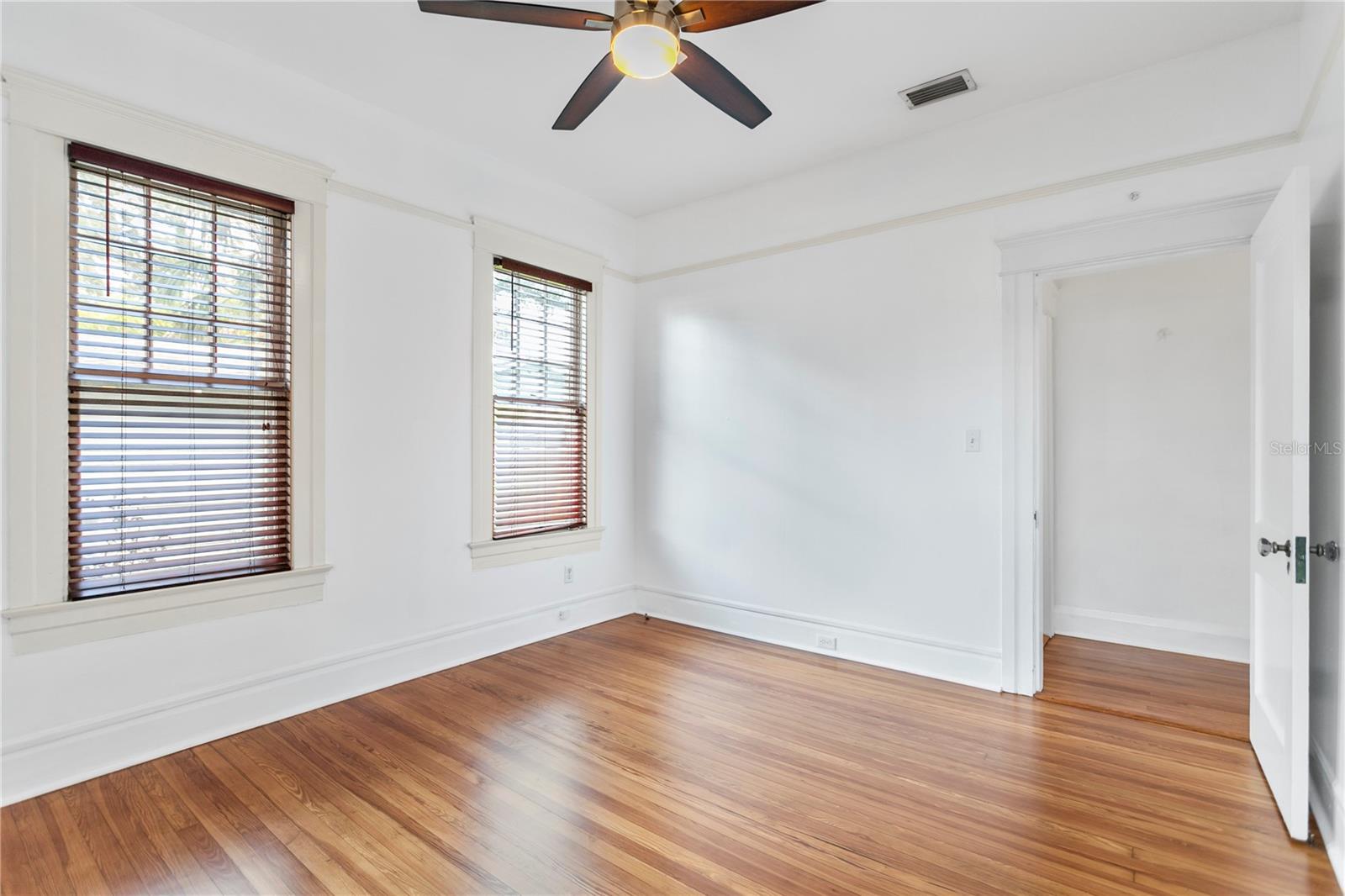 6705 N NAVIN AVE, TAMPA, FL, 33604