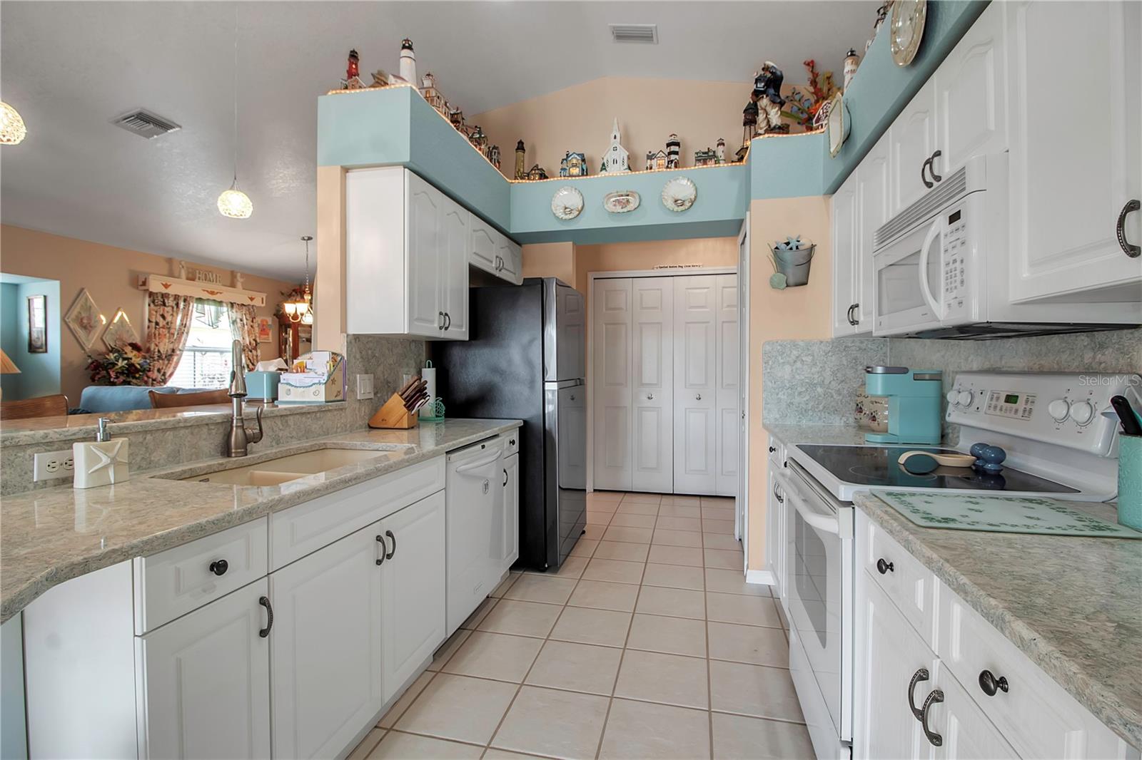 127 JENNIFER DR, ROTONDA WEST, FL, 33947