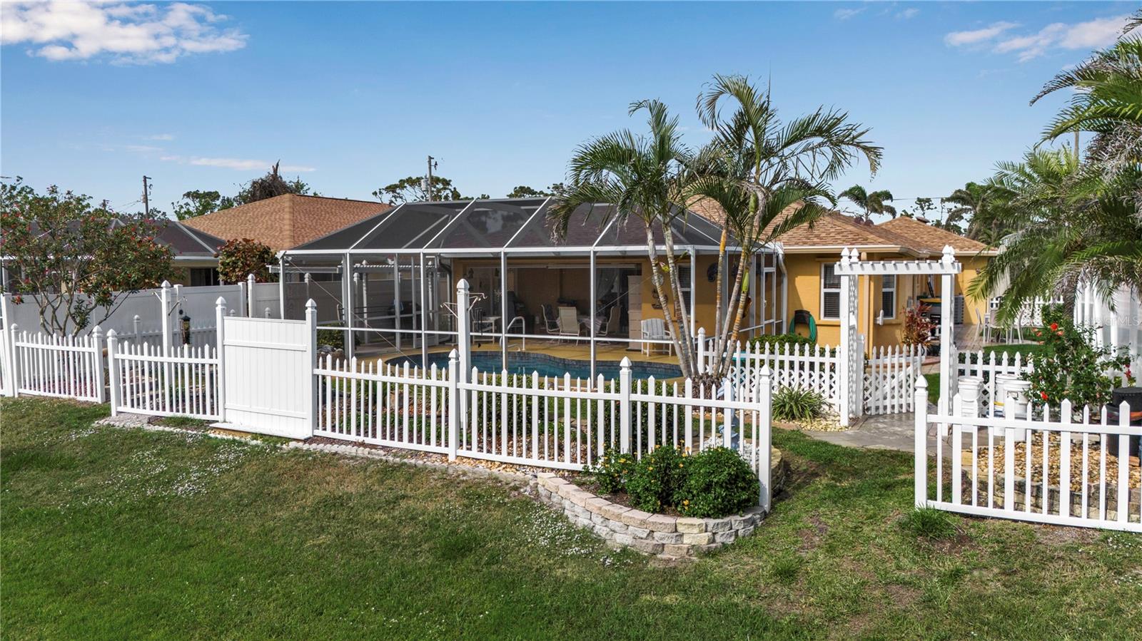 127 JENNIFER DR, ROTONDA WEST, FL, 33947