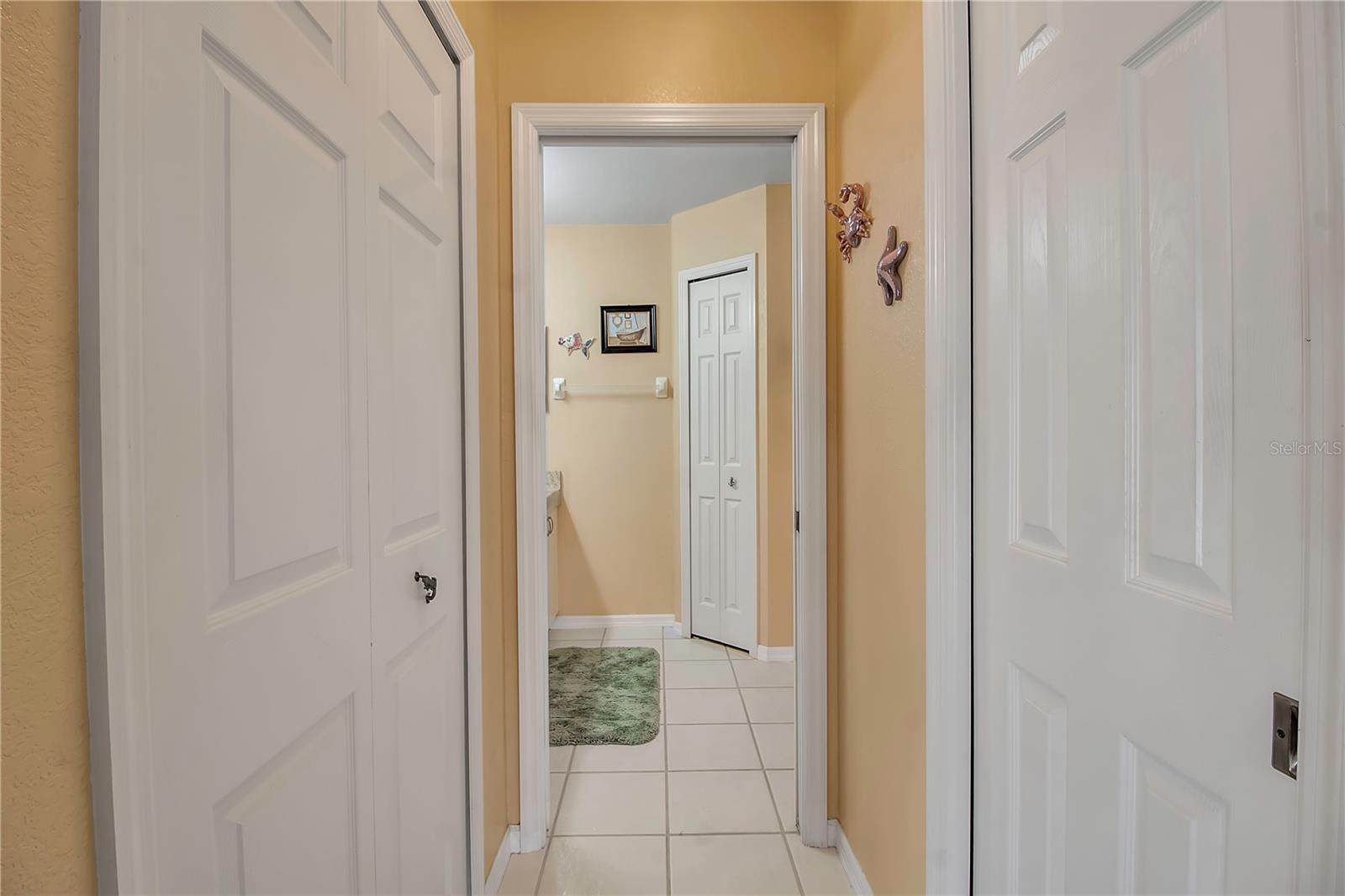 127 JENNIFER DR, ROTONDA WEST, FL, 33947