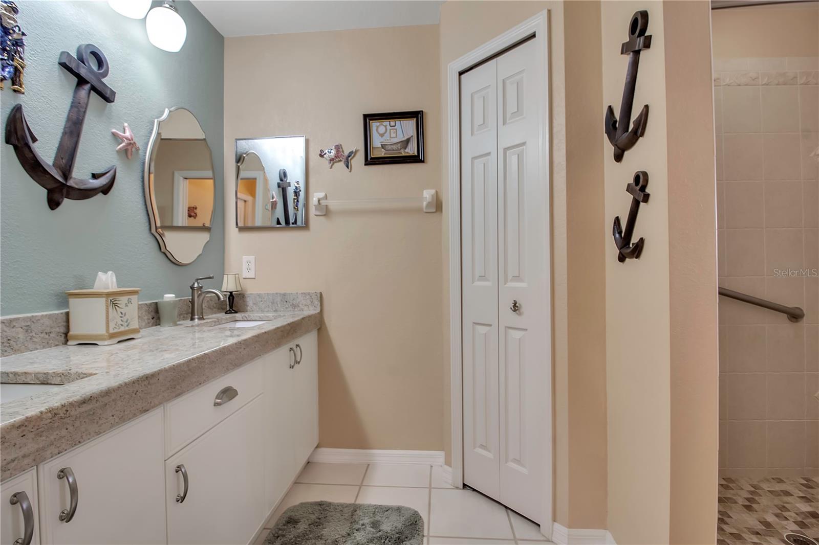 127 JENNIFER DR, ROTONDA WEST, FL, 33947