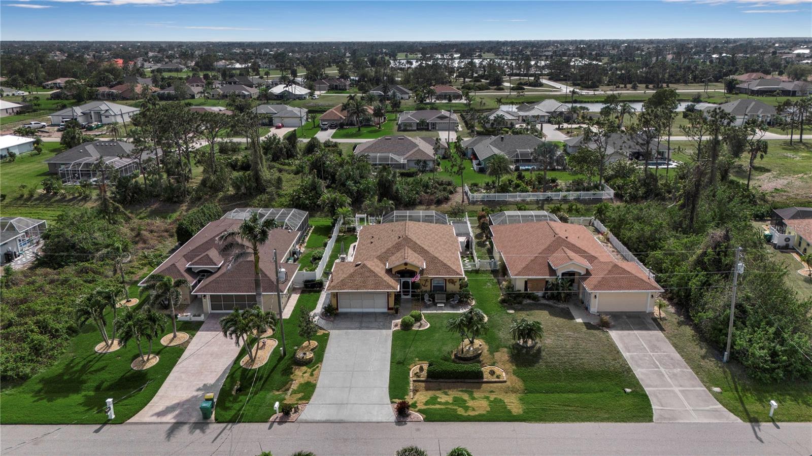 127 JENNIFER DR, ROTONDA WEST, FL, 33947