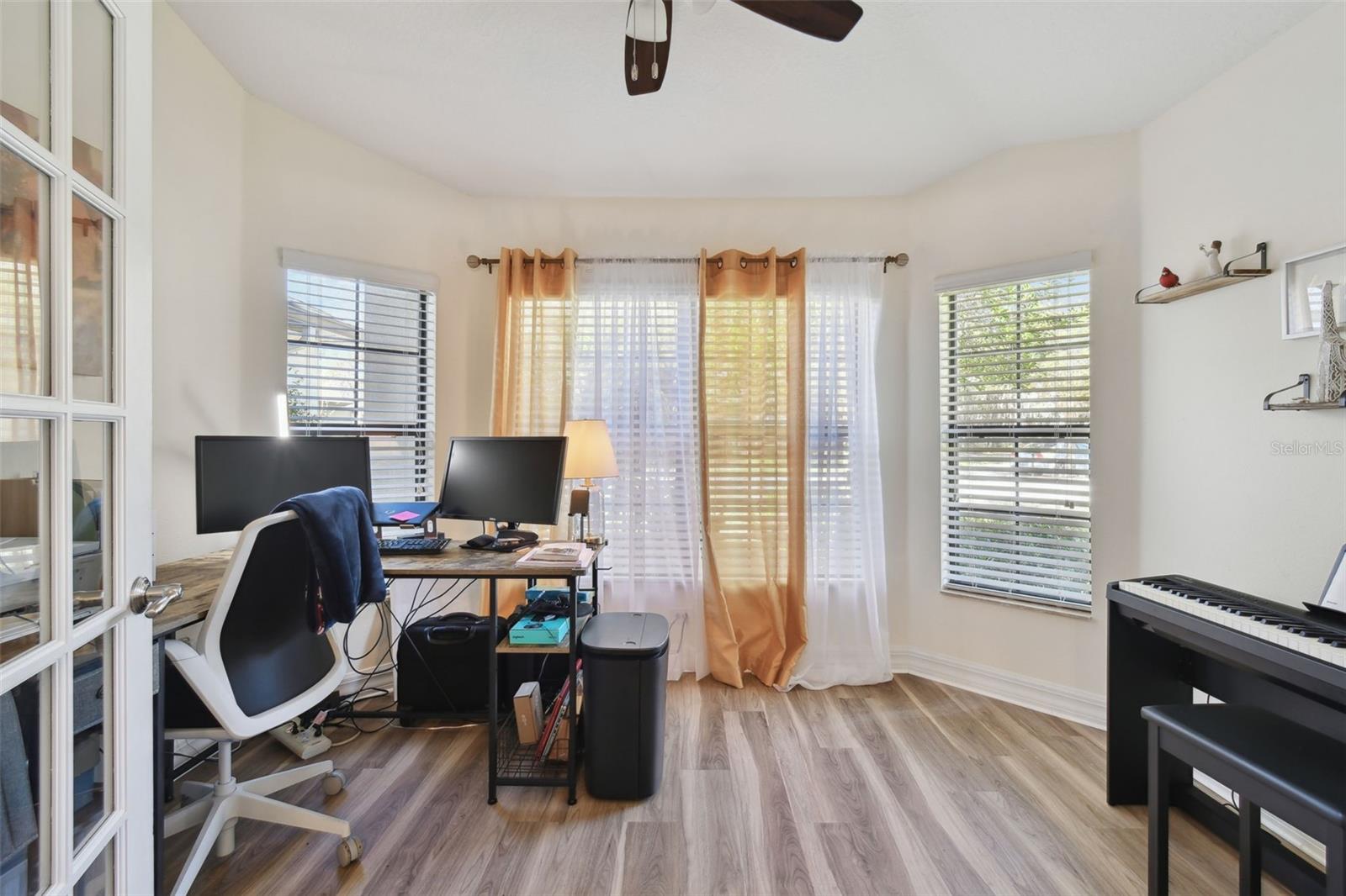 15721 STARLING WATER DR, LITHIA, FL, 33547