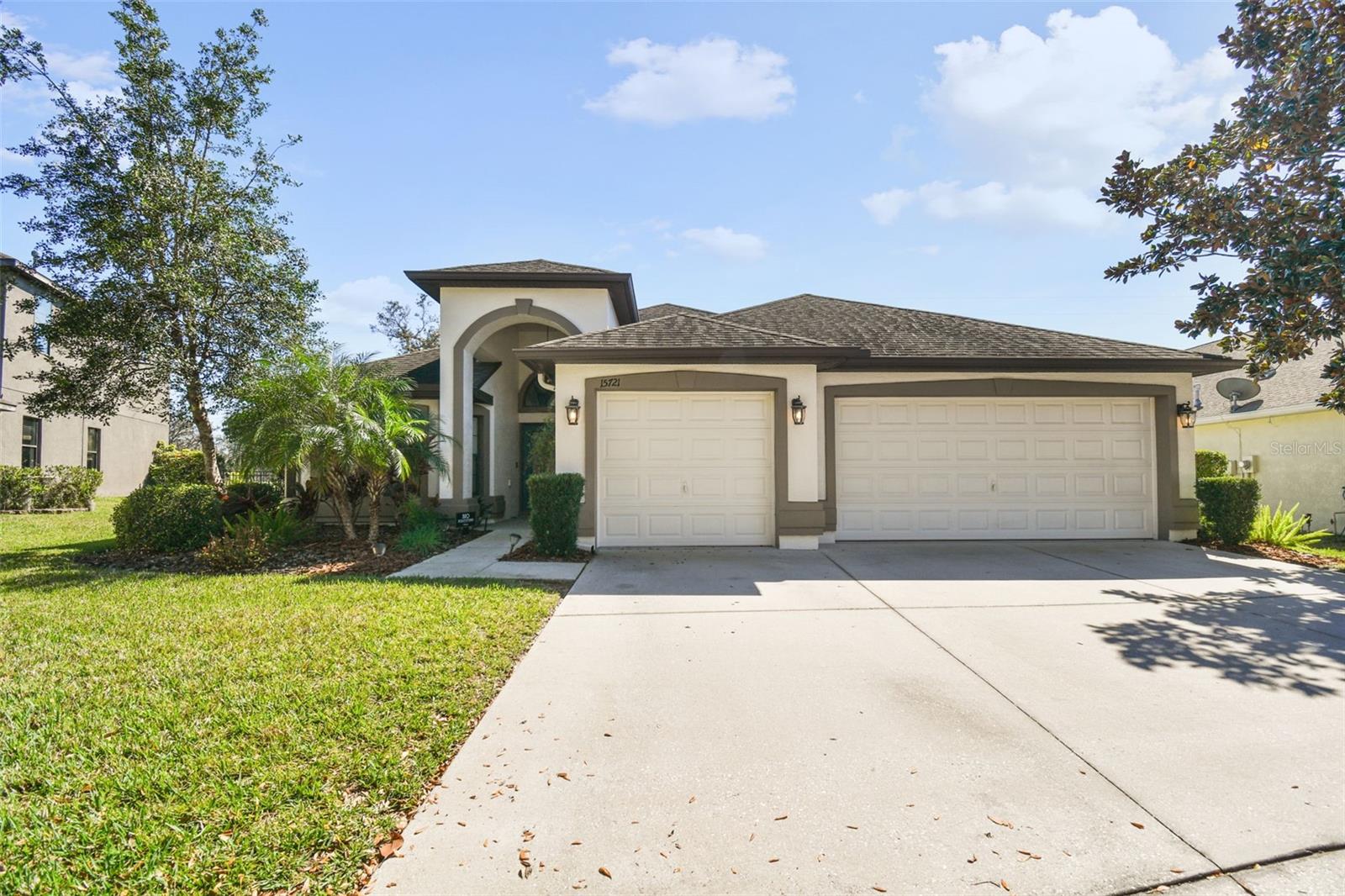 15721 STARLING WATER DR, LITHIA, FL, 33547