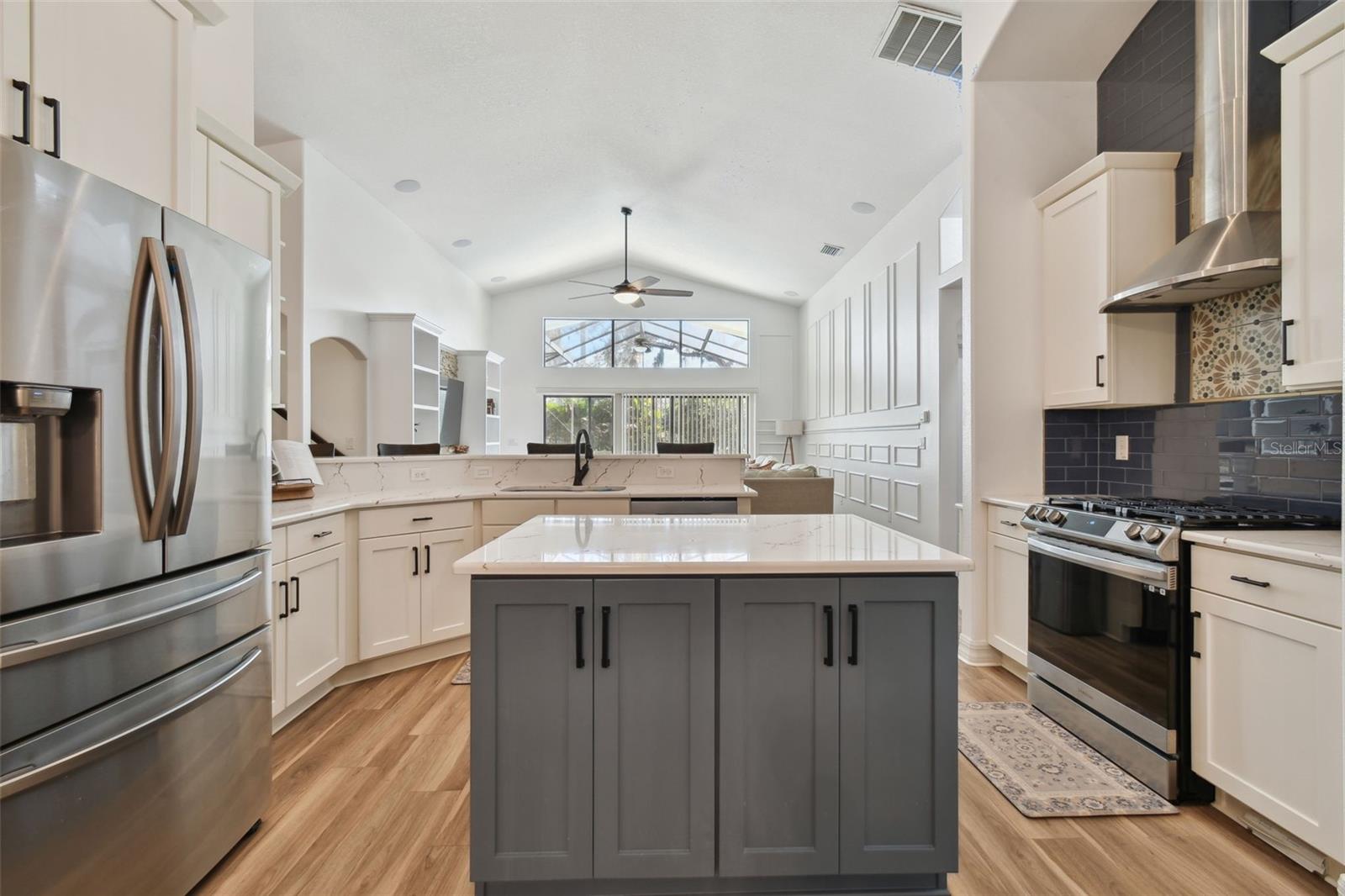 15721 STARLING WATER DR, LITHIA, FL, 33547