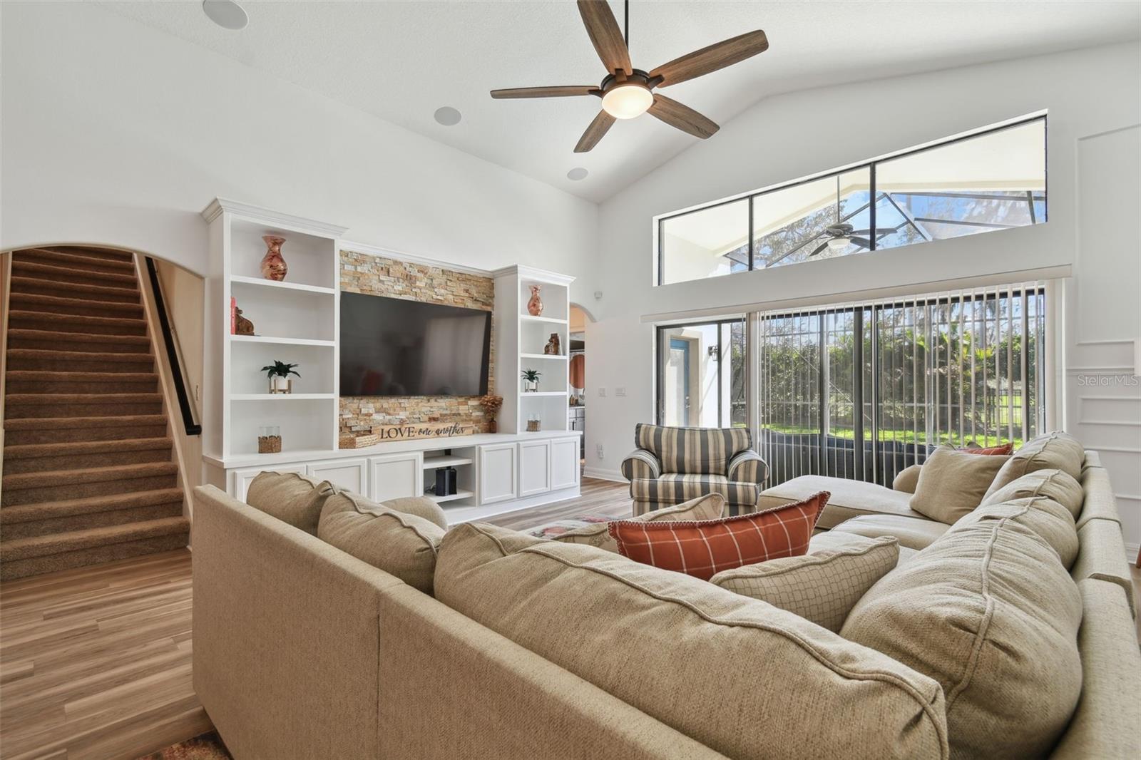 15721 STARLING WATER DR, LITHIA, FL, 33547