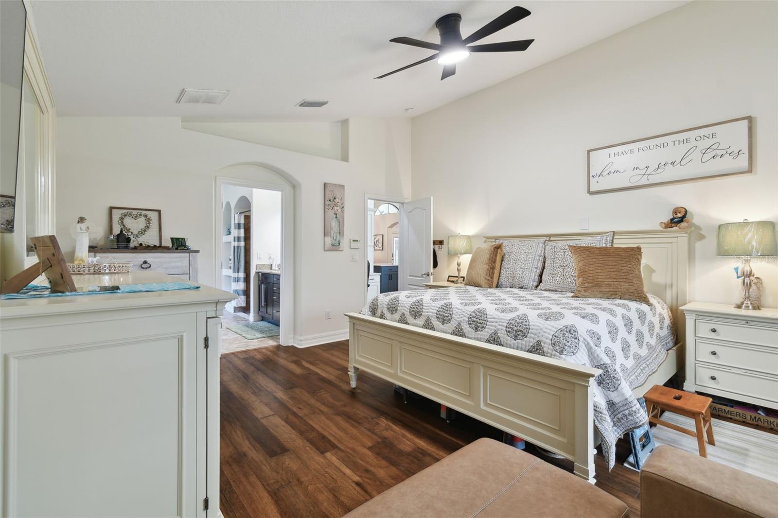 15721 STARLING WATER DR, LITHIA, FL, 33547