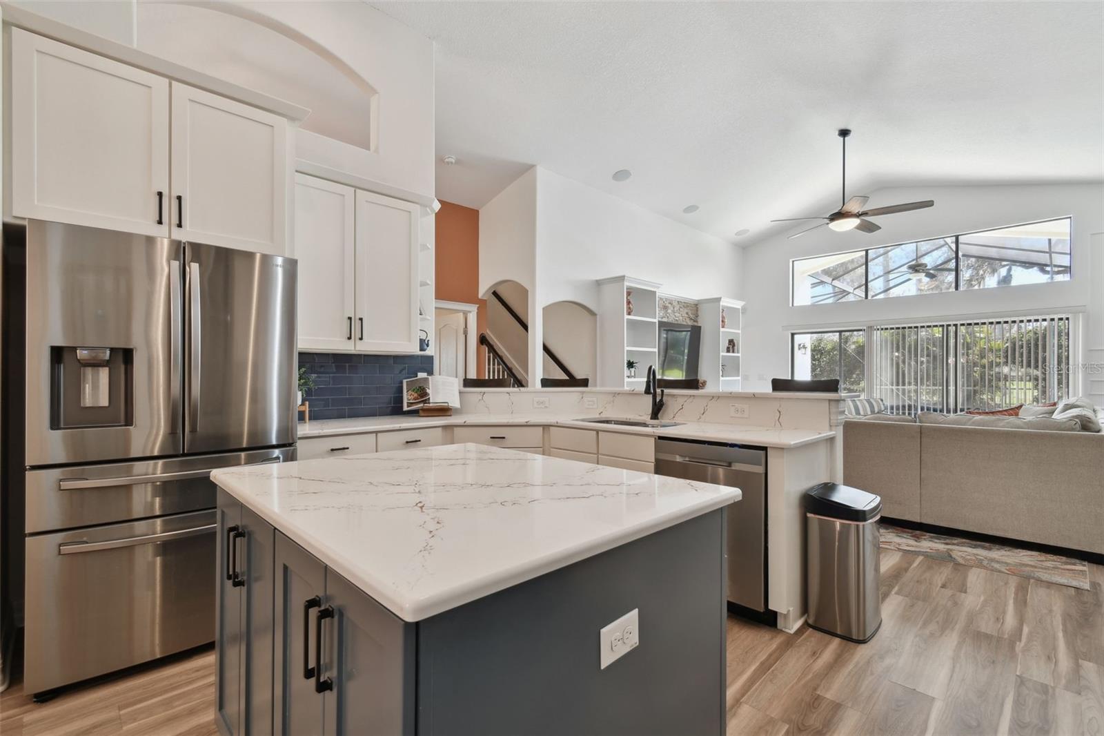 15721 STARLING WATER DR, LITHIA, FL, 33547