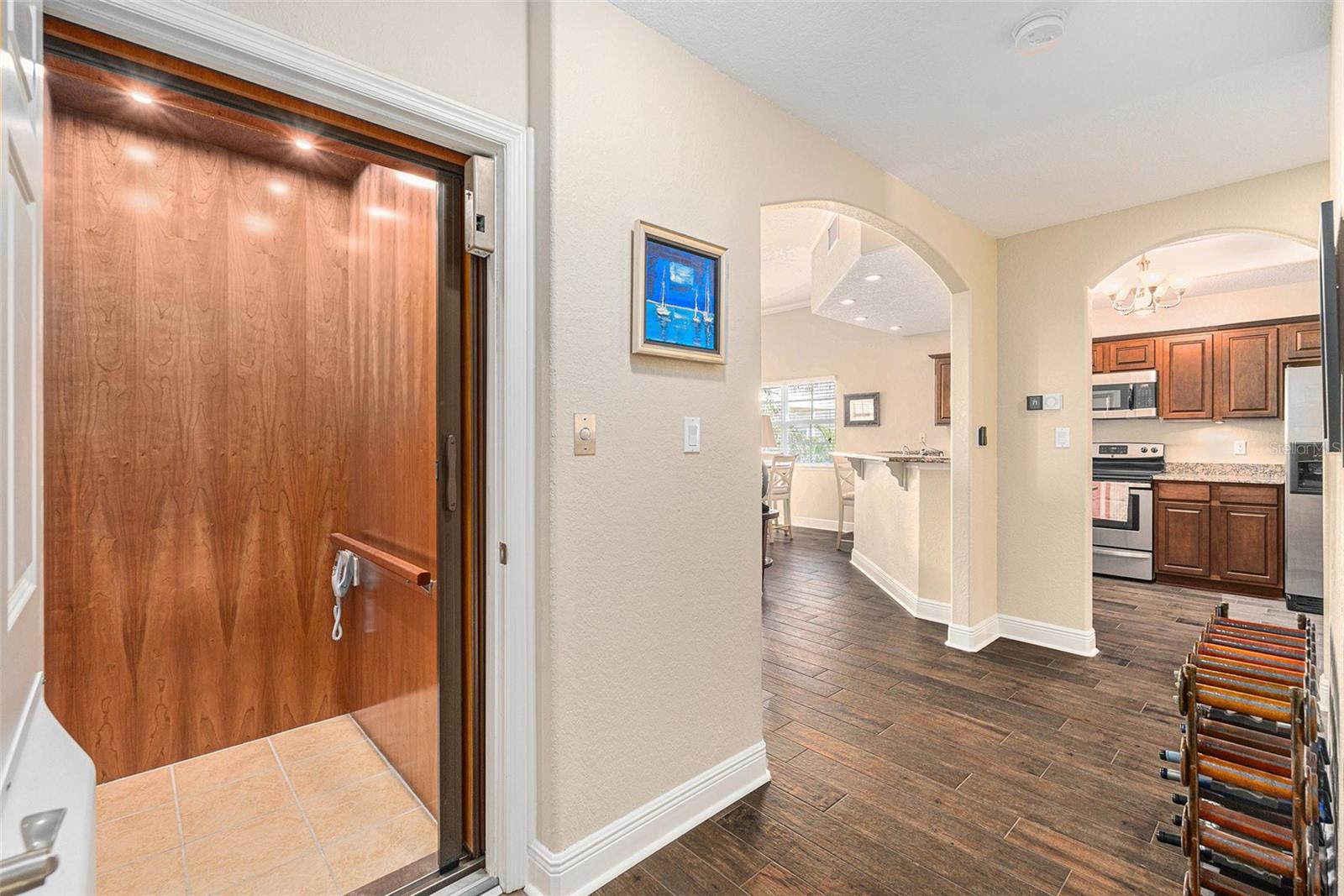 146 175TH TERRACE DR E, REDINGTON SHORES, FL, 33708