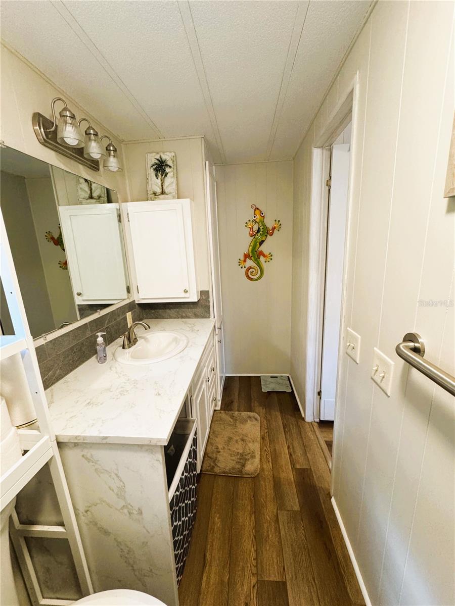 106 ROYAL PALM DR, LEESBURG, FL, 34748